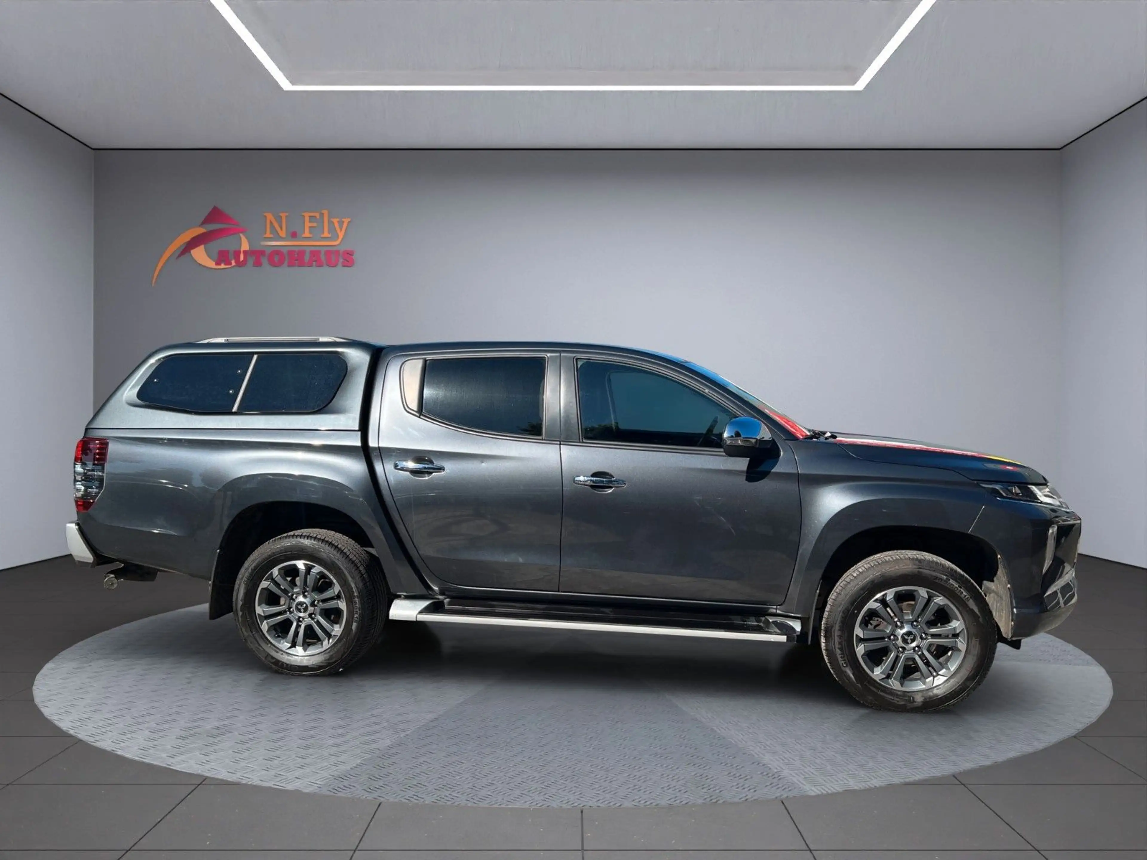 Mitsubishi L200 Intro Edition Doppelkabine 4WD *Hardtop* — photo 4
