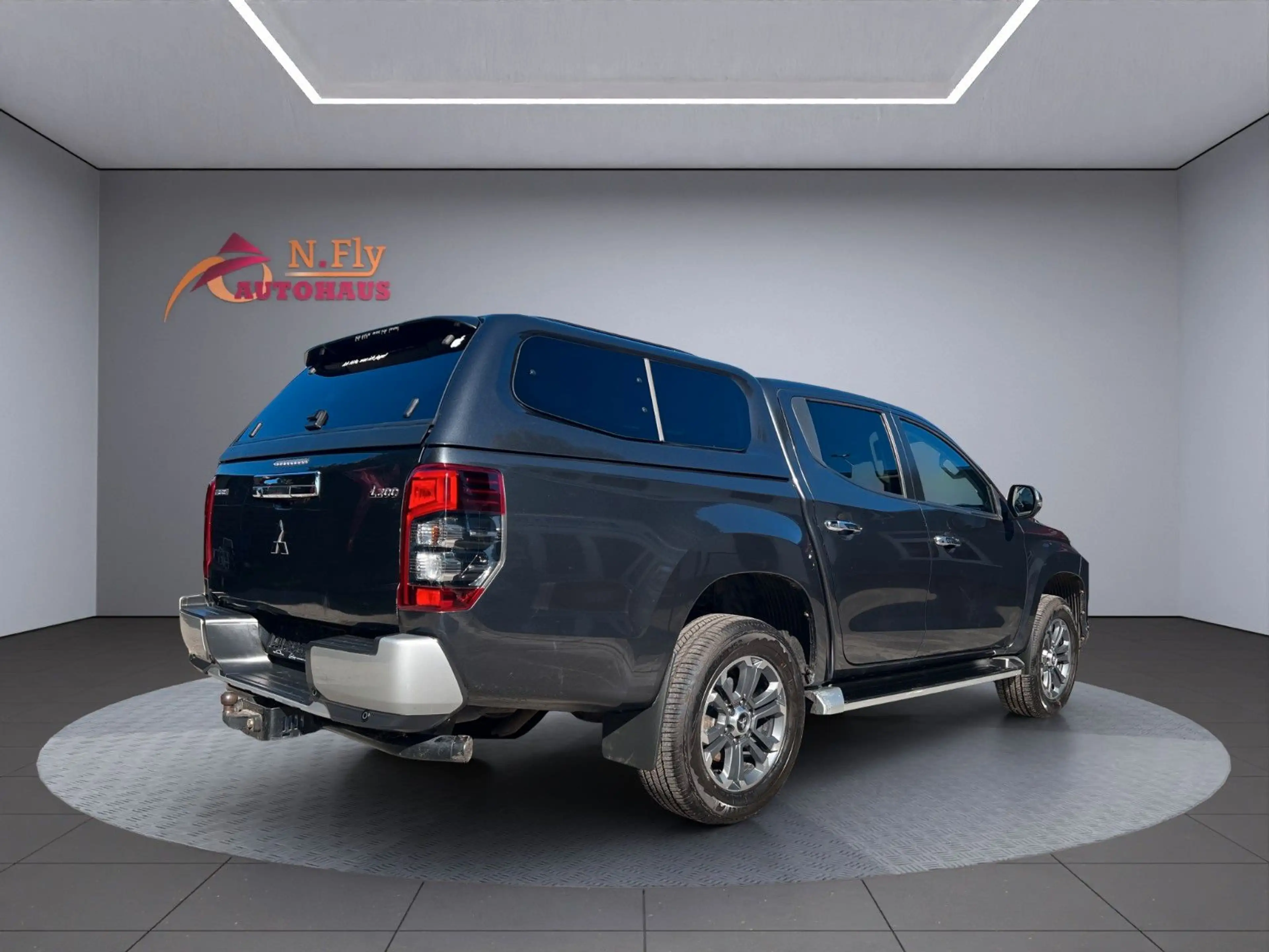 Mitsubishi L200 Intro Edition Doppelkabine 4WD *Hardtop* — photo 3