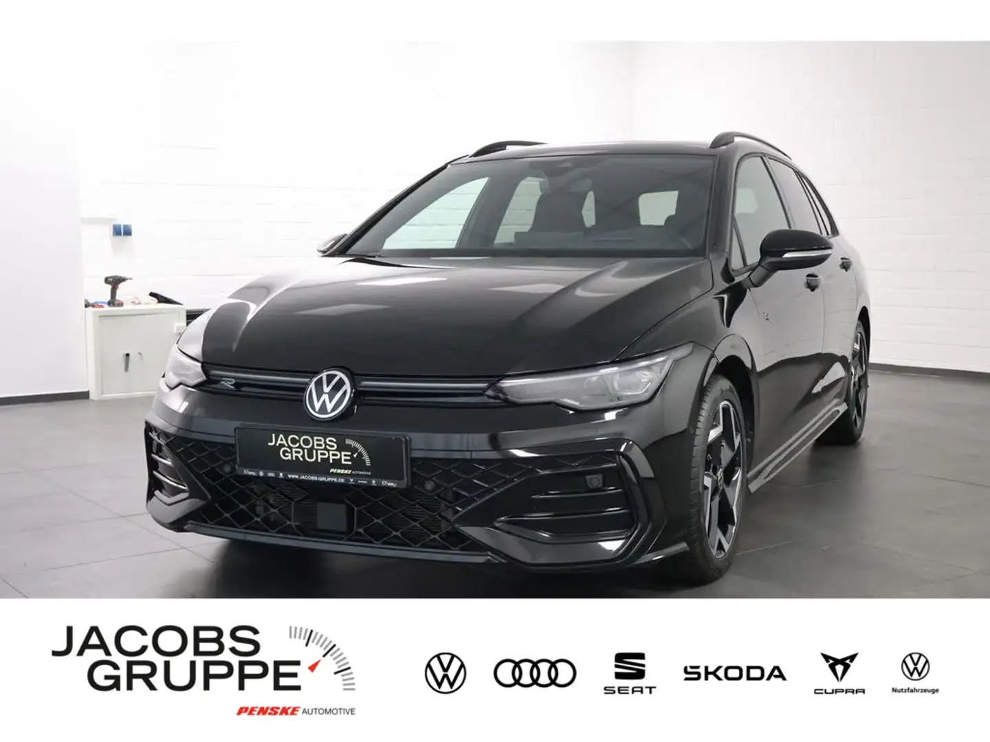 Volkswagen Golf VIII Variant 2.0 TDI R-Line "Black Style" Schwarz - 2