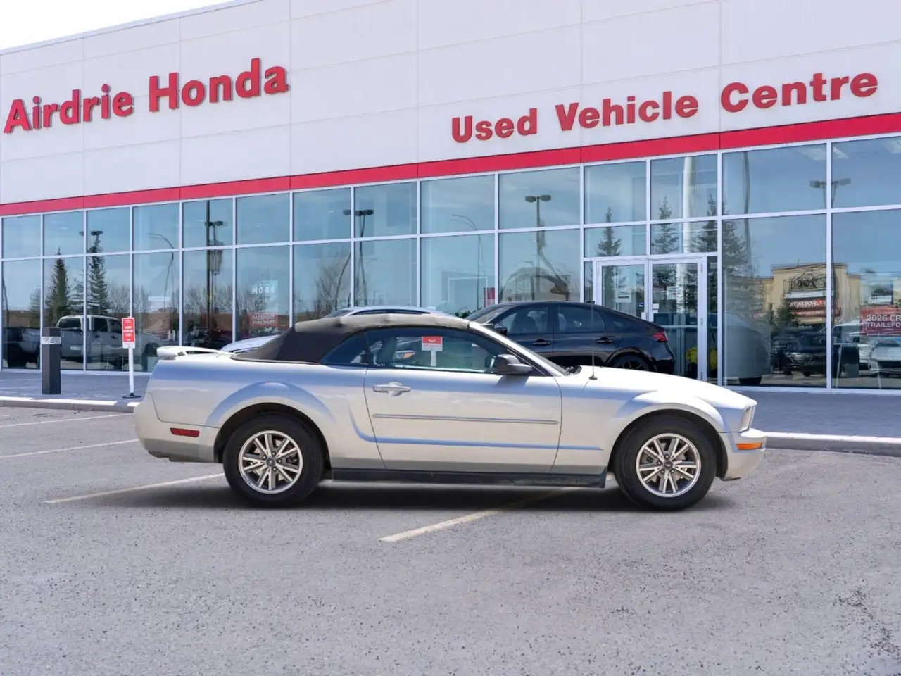 Ford Mustang photo Ford Mustang