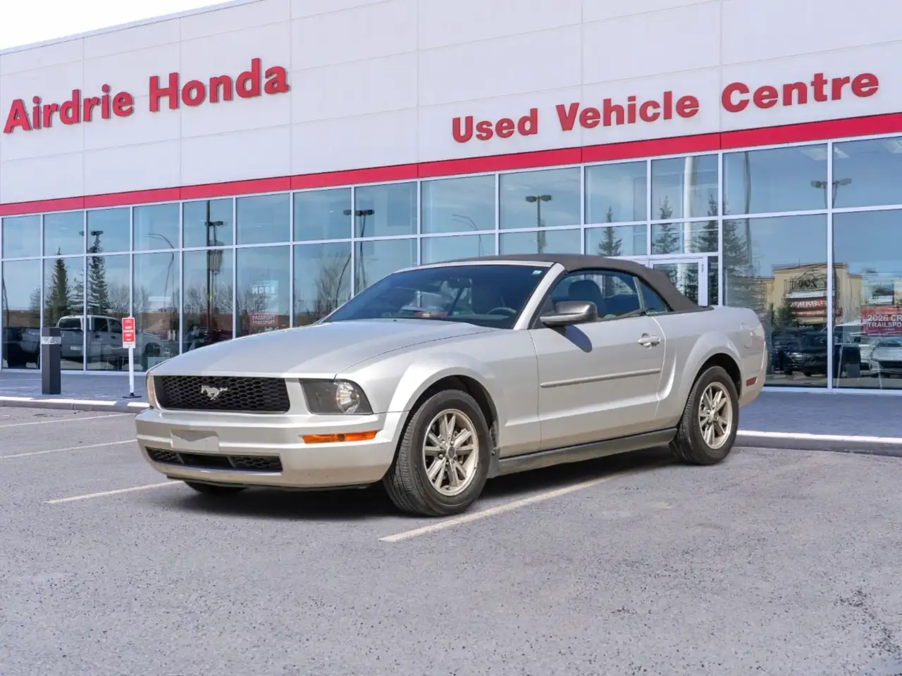 Ford Mustang photo Ford Mustang