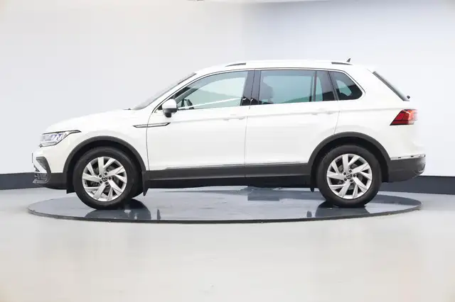 Volkswagen Tiguan view 16