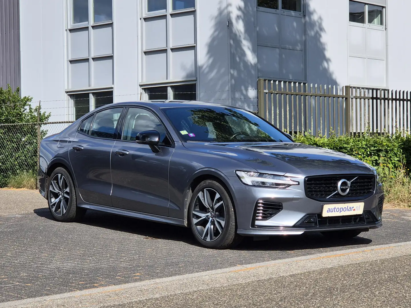 Volvo S60 2.0 Recharge T8 AWD R-Design Massagestoelen/Panoda Grijs - 2