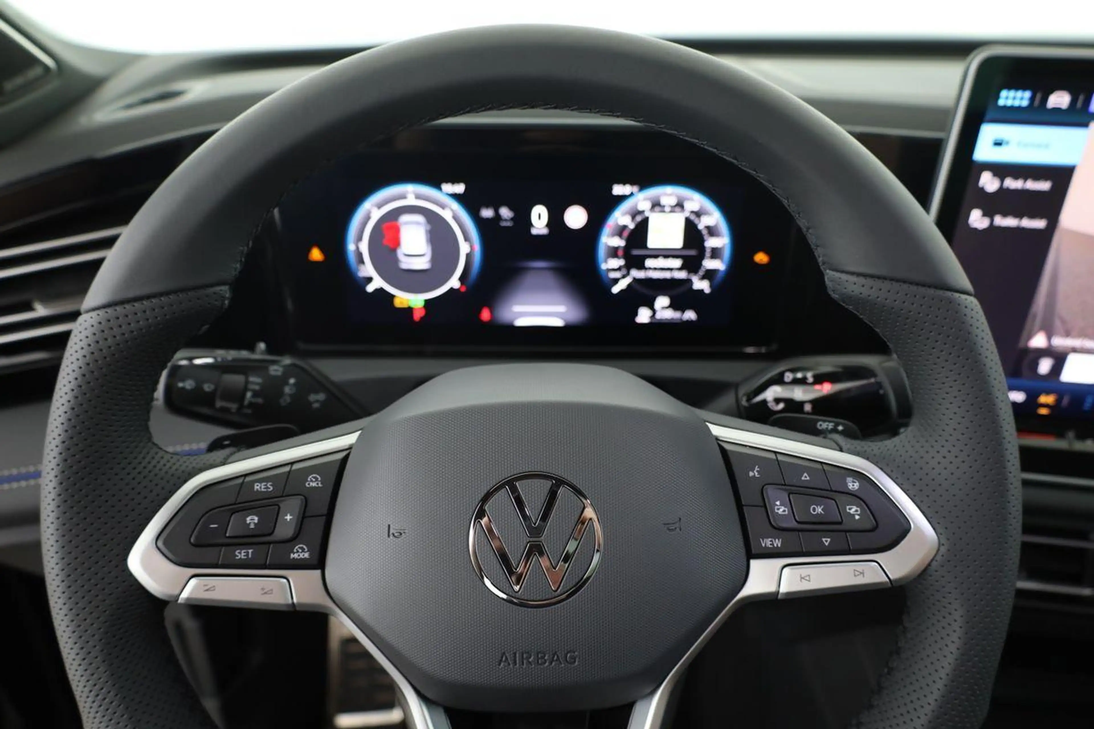 Volkswagen Tiguan 2.0 TDI 142 kW 4Motion R-Line DSG 4M Black, VOL... — photo 7