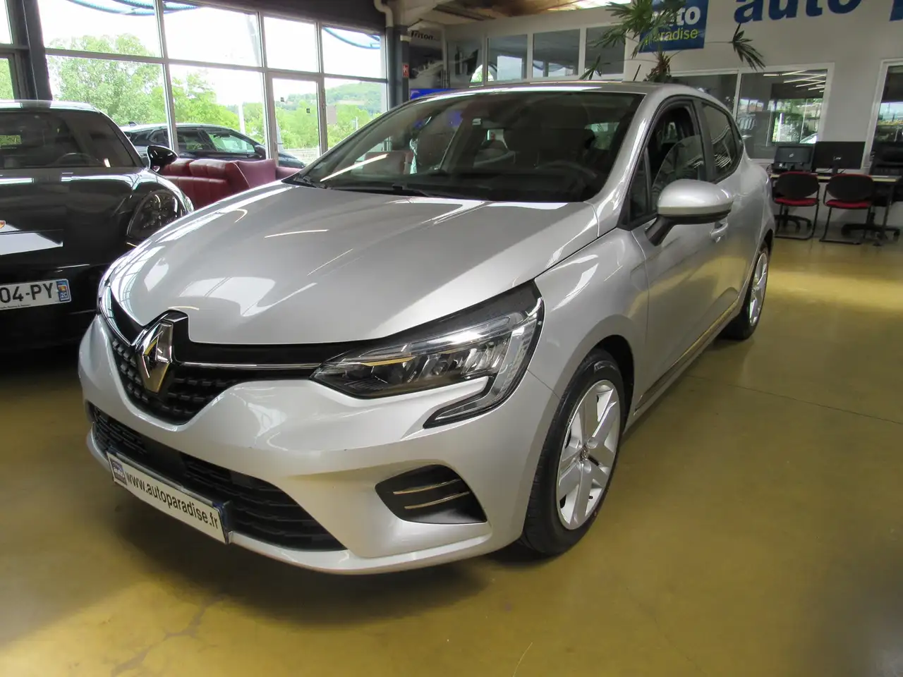 Renault Clio 1.6 E-TECH 140 BUSINESS