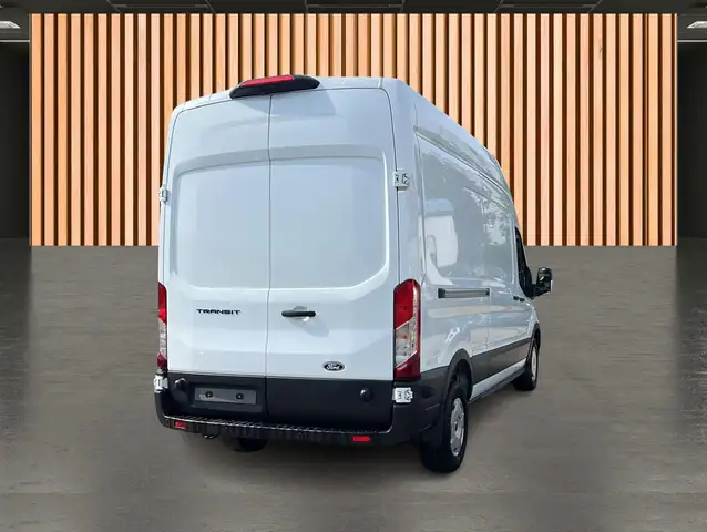 Ford Transit view 17