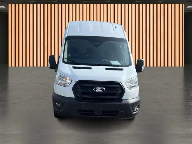 Ford Transit view 13