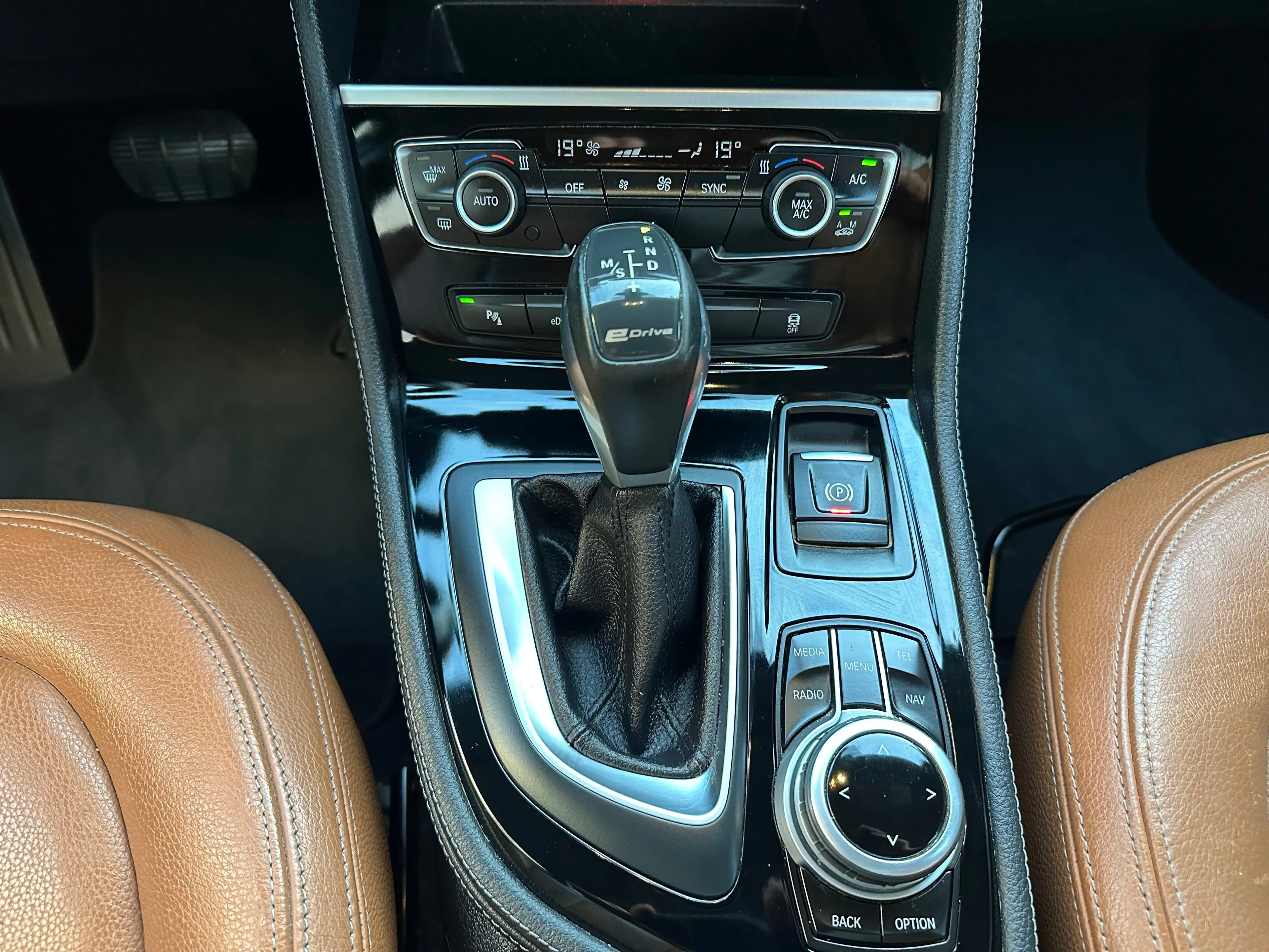 BMW 225 Active Tourer PHEV 225xeA 87.000 KM 12.500€ — photo 6