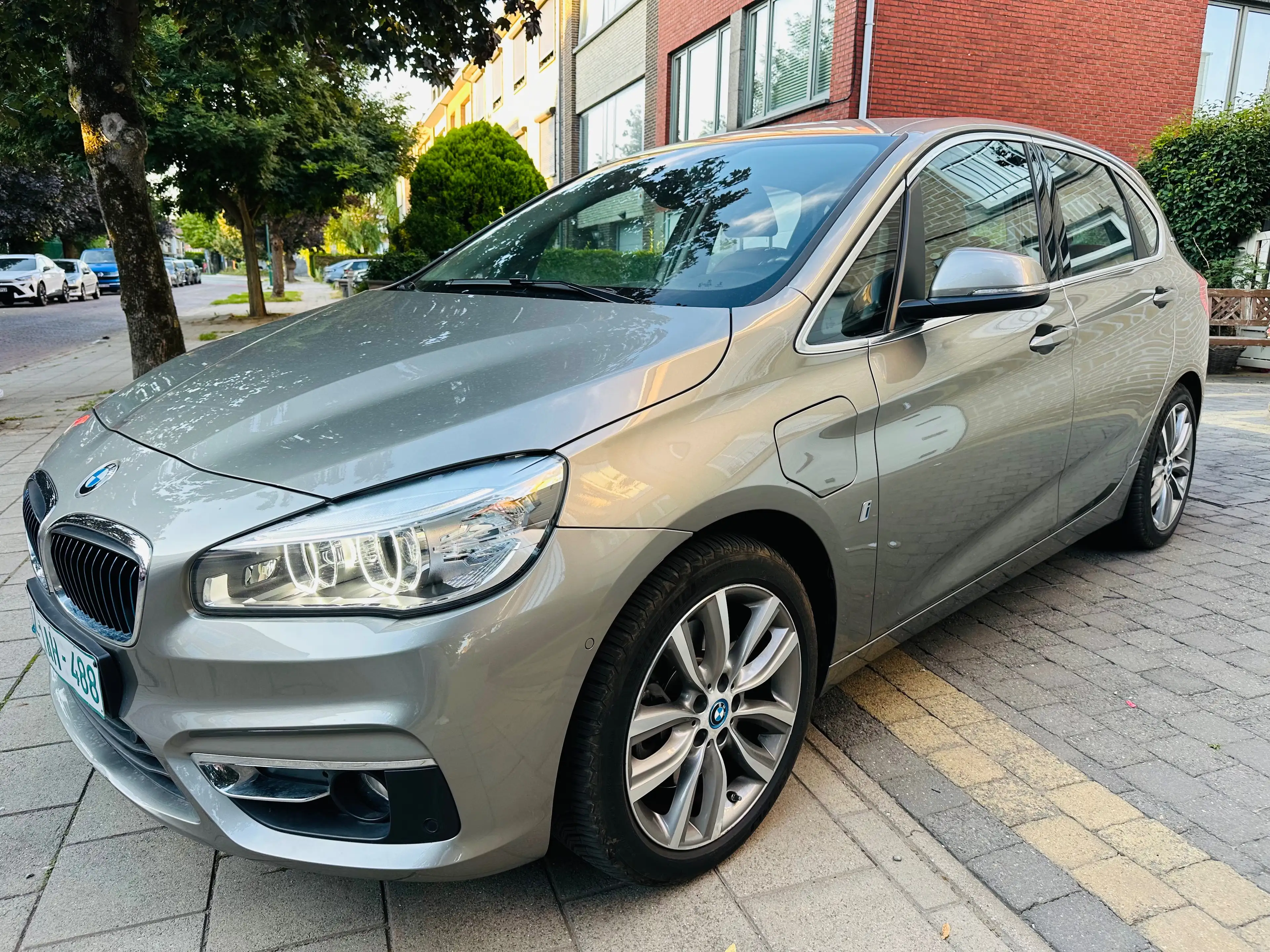 BMW 225 Active Tourer PHEV 225xeA 87.000 KM 12.500€