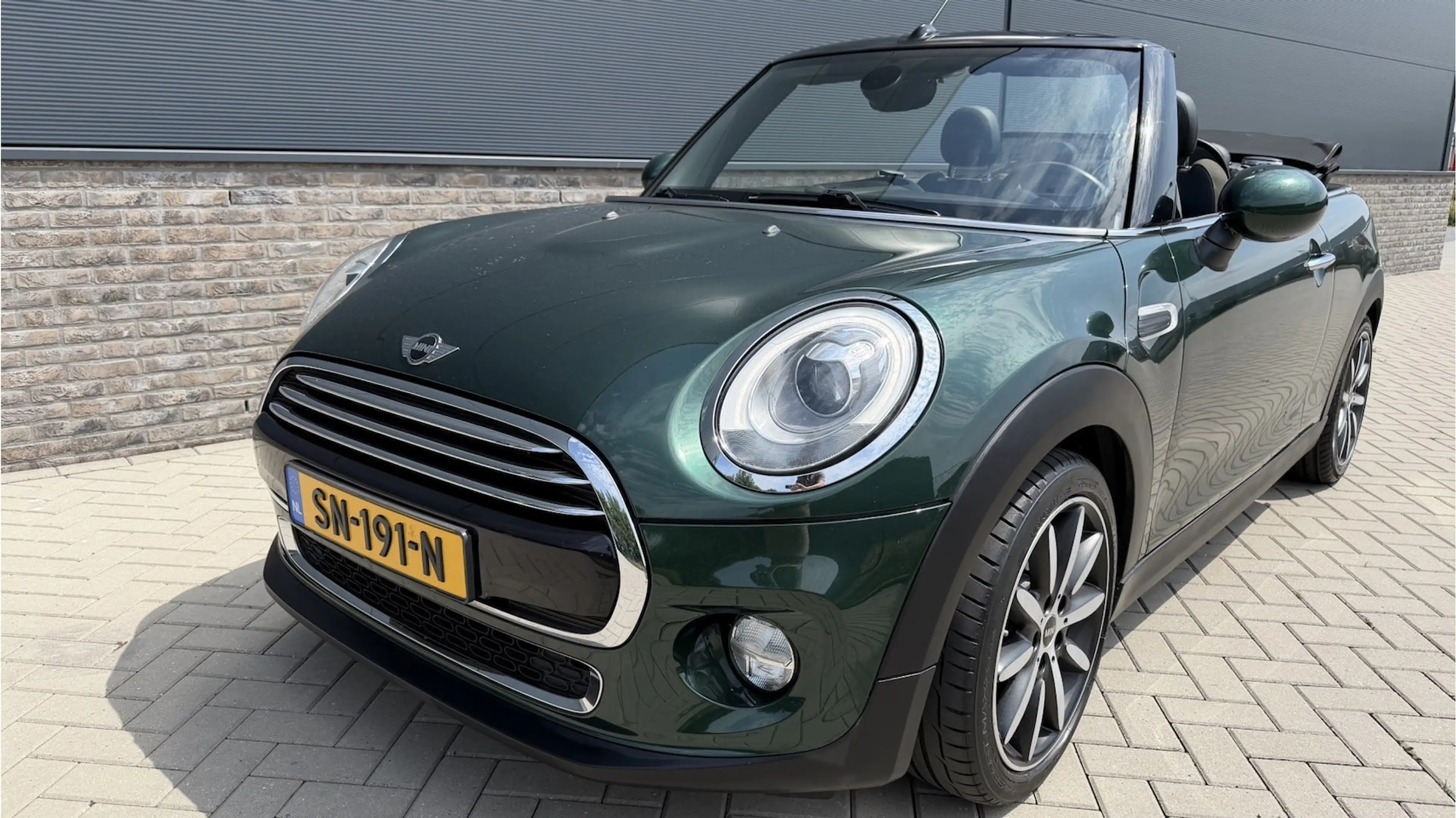 MINI Cooper Cabrio 1.5 Chili Serious Business — photo 4