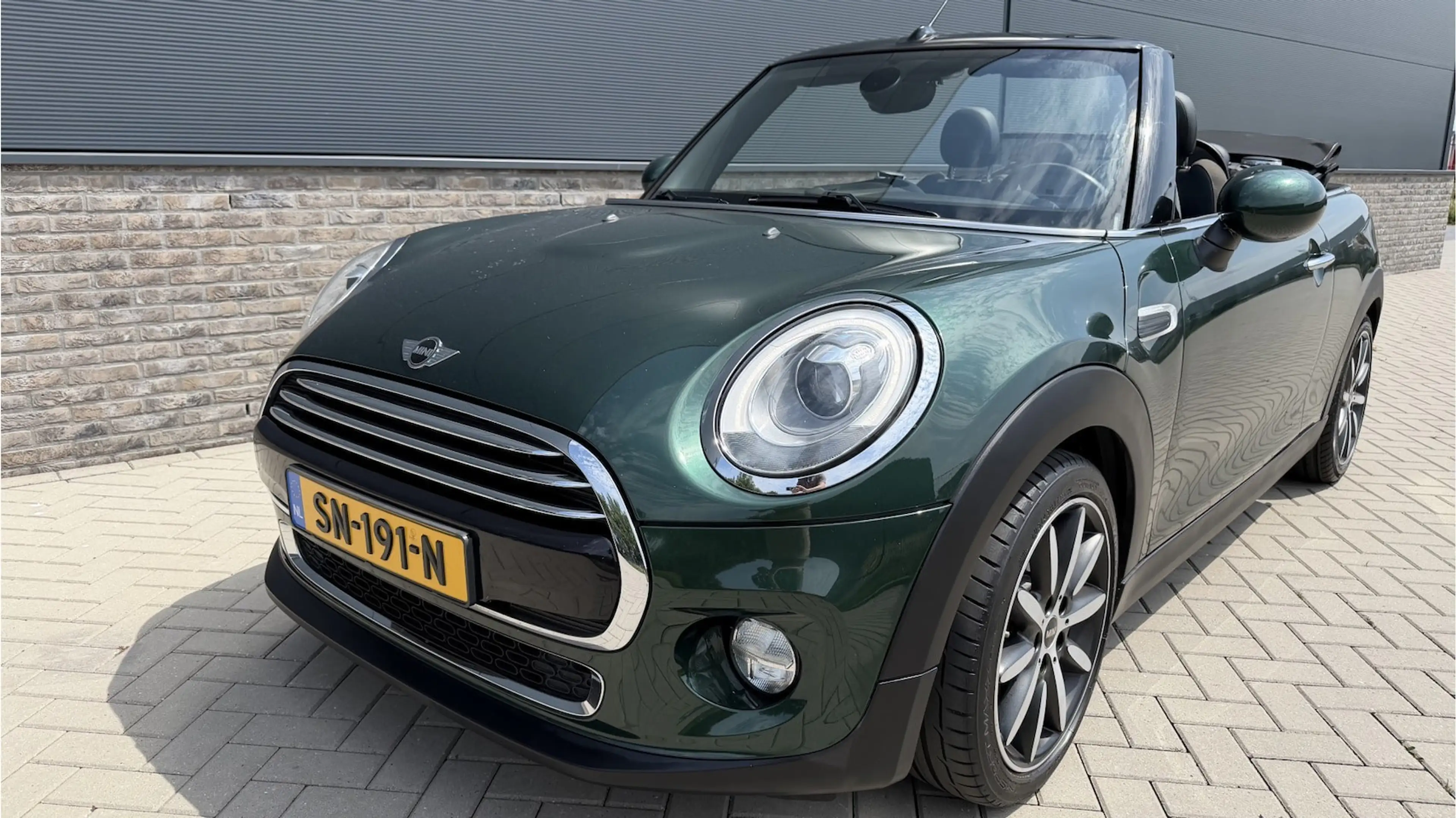 MINI Cooper Cabrio 1.5 Chili Serious Business — photo 5