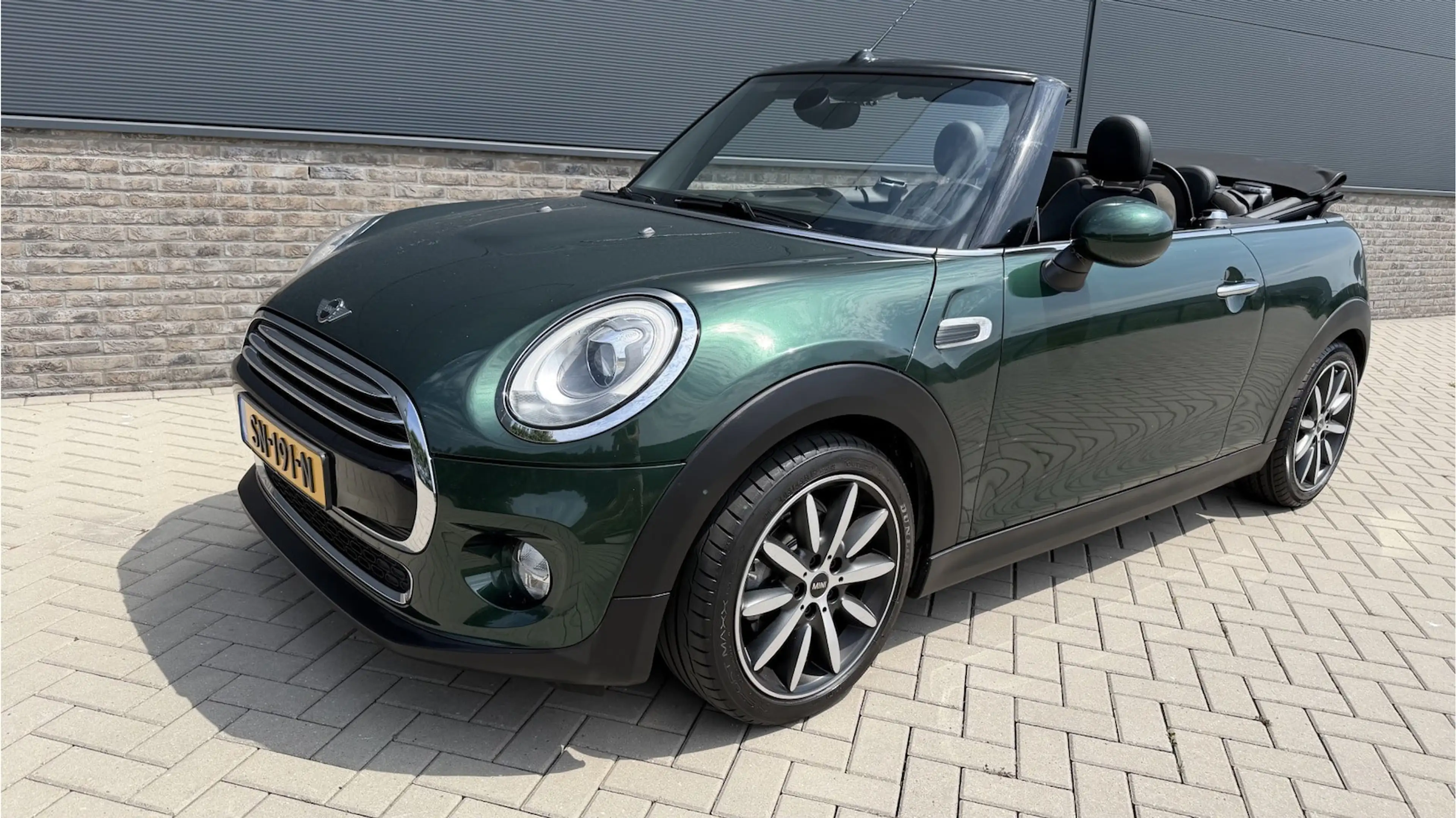MINI Cooper Cabrio 1.5 Chili Serious Business — photo 3