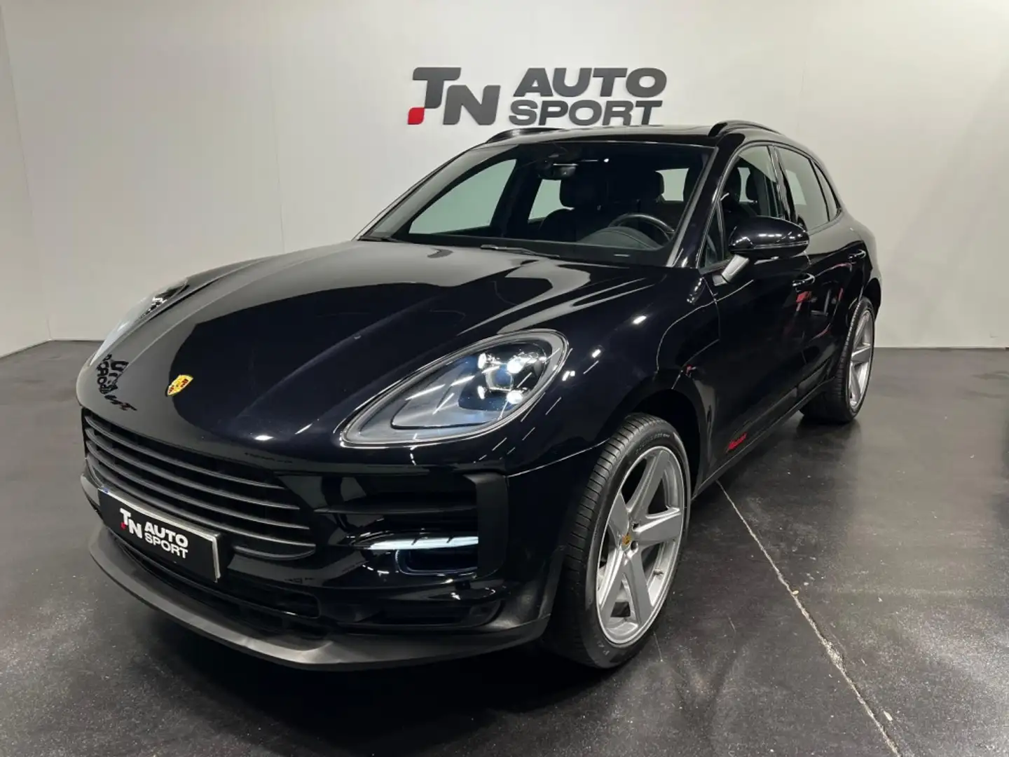 Porsche Macan Aut. Schwarz - 1
