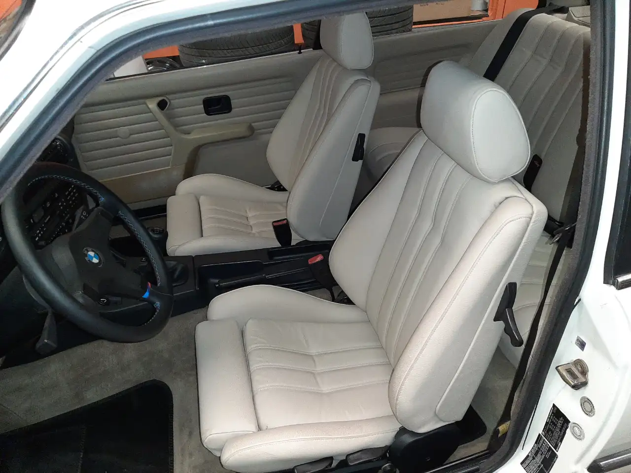 BMW 325 is E30 coupe 111000 km airco sper sportonderstel, foto 4
