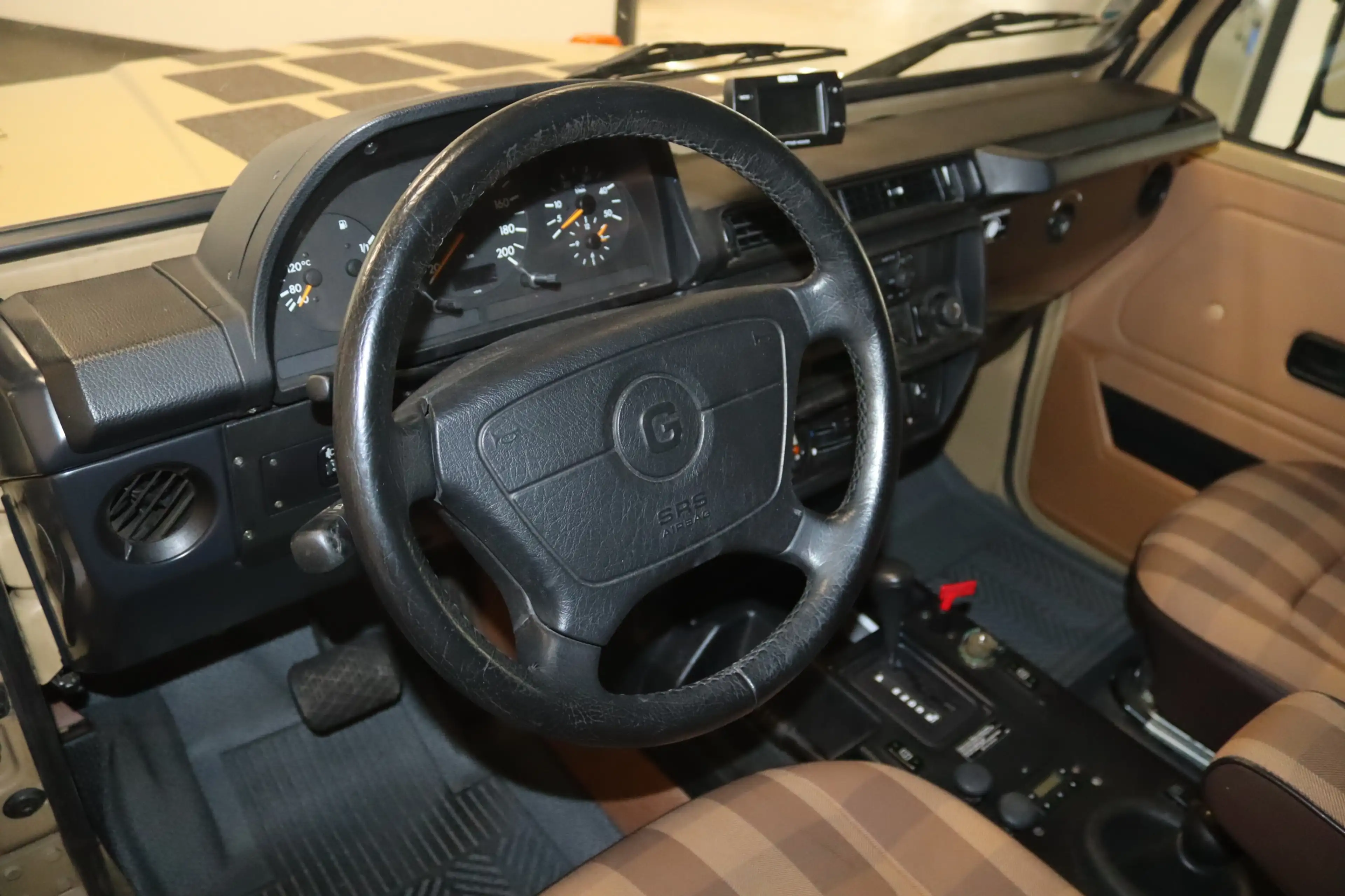 Mercedes-Benz G 290 Puch lang Automatik-AHK-SHZ-STDHZ- — photo 9