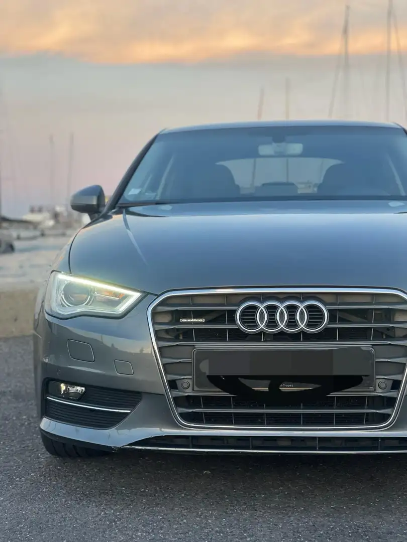 Audi A3 S-line S-tronic quattro 2.0l 184cv Gris - 1