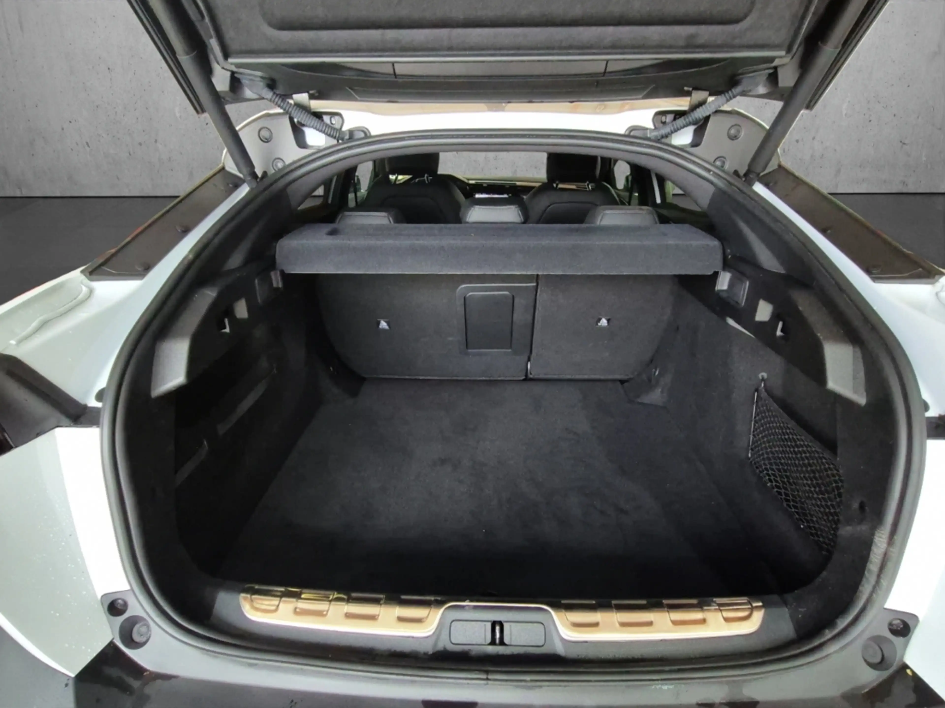 Peugeot 408 GT PT 130 EAT8 PANO LED Navi Memory Sitze 360 Kame — photo 7