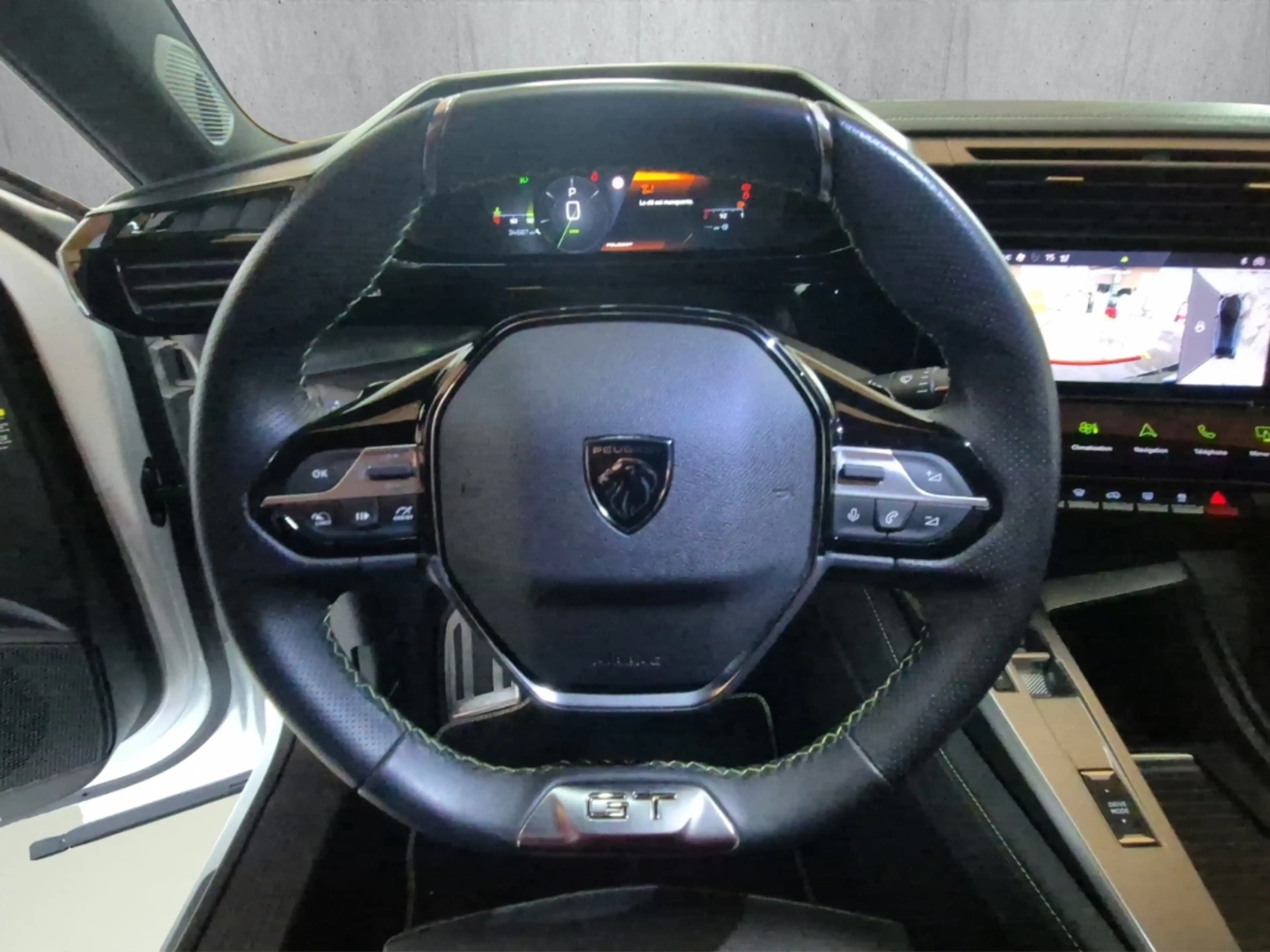 Peugeot 408 GT PT 130 EAT8 PANO LED Navi Memory Sitze 360 Kame — photo 10
