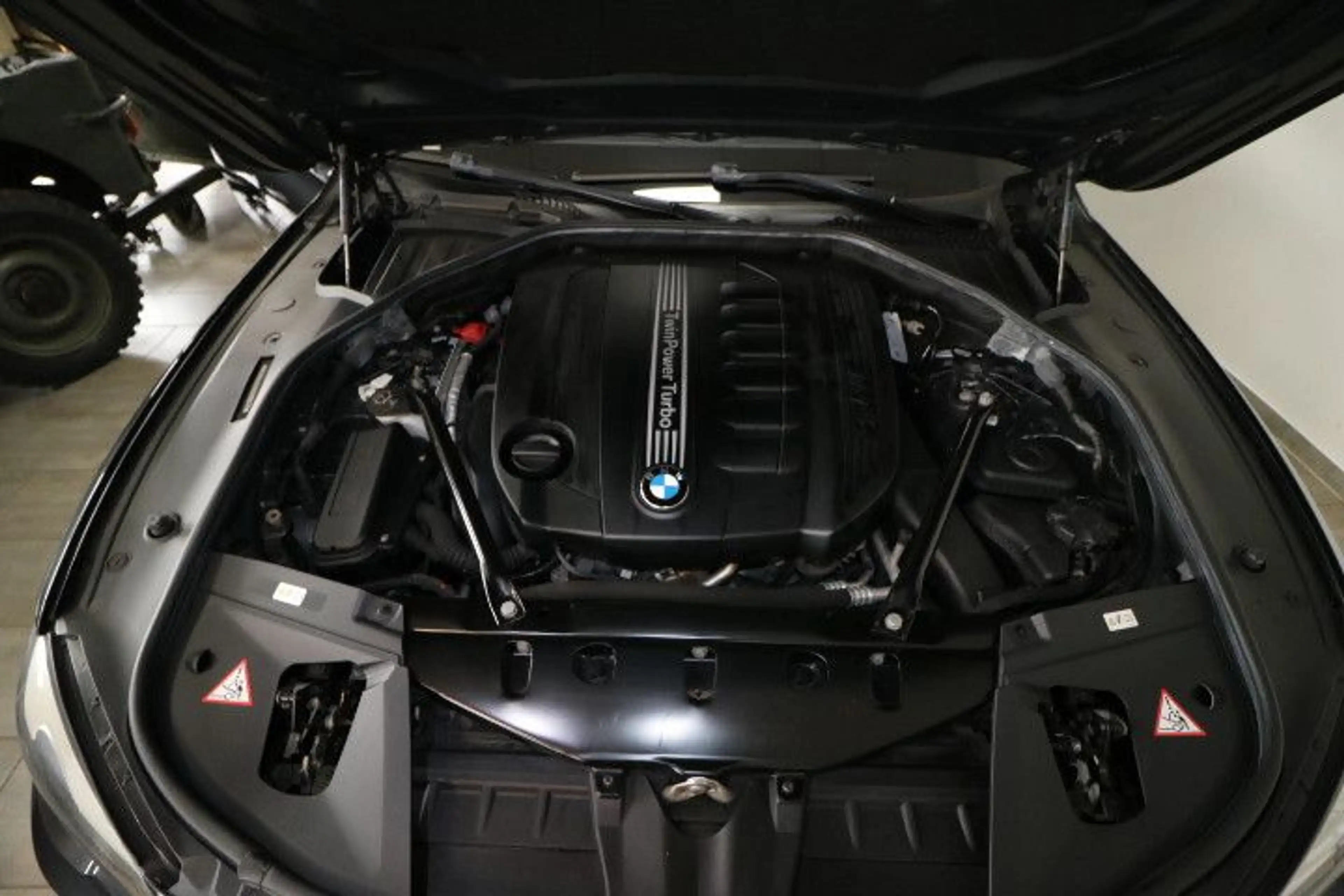 BMW 740 d xDrive Rückfahrkamera — photo 15