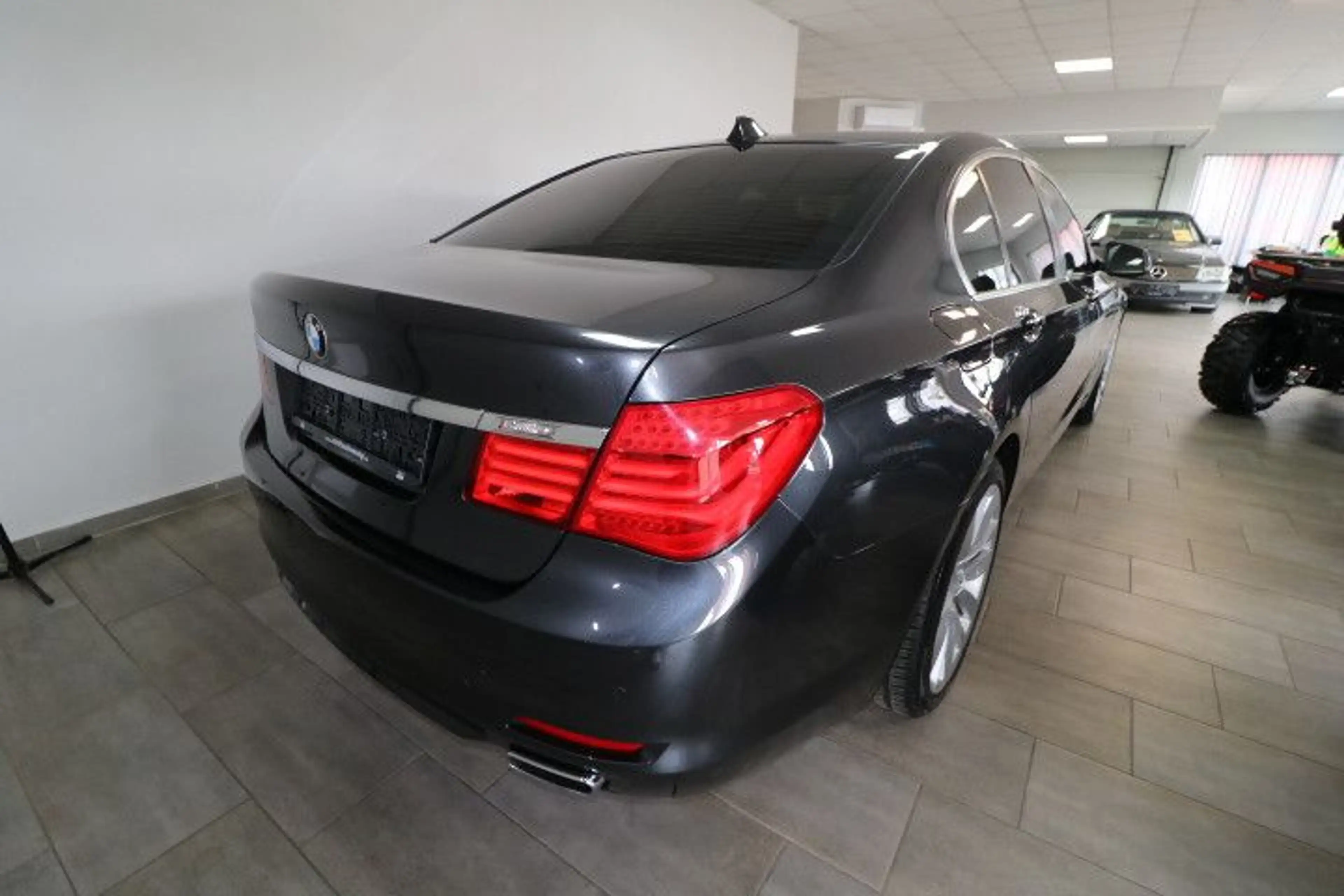 BMW 740 d xDrive Rückfahrkamera — photo 3
