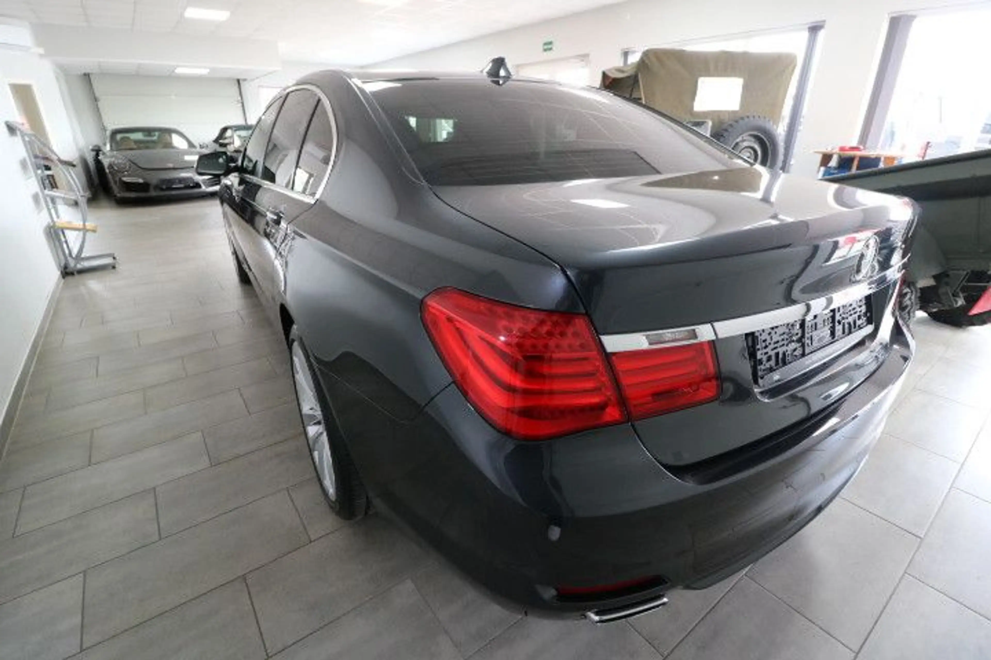 BMW 740 d xDrive Rückfahrkamera — photo 5
