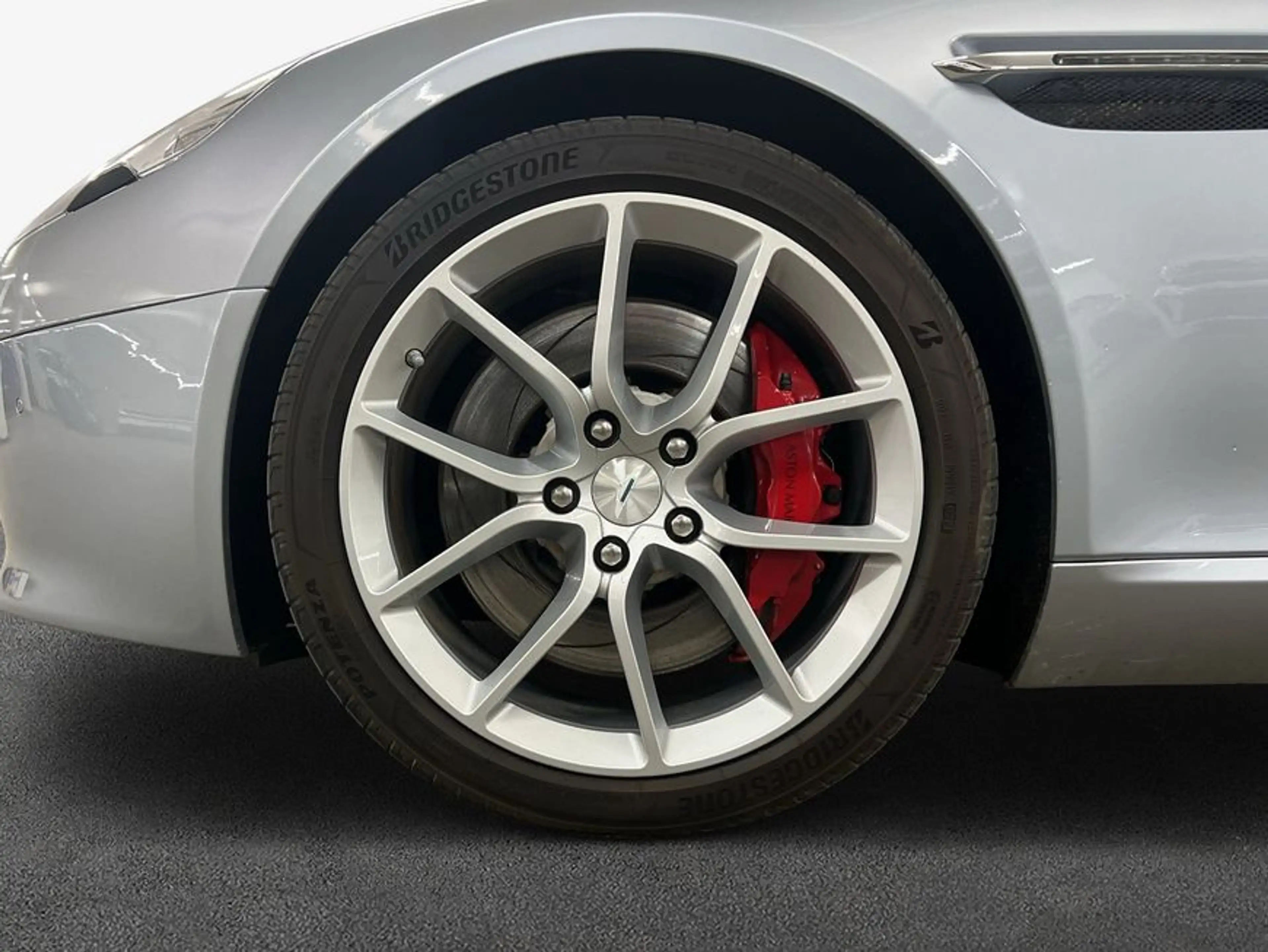 Aston Martin Rapide S — photo 7