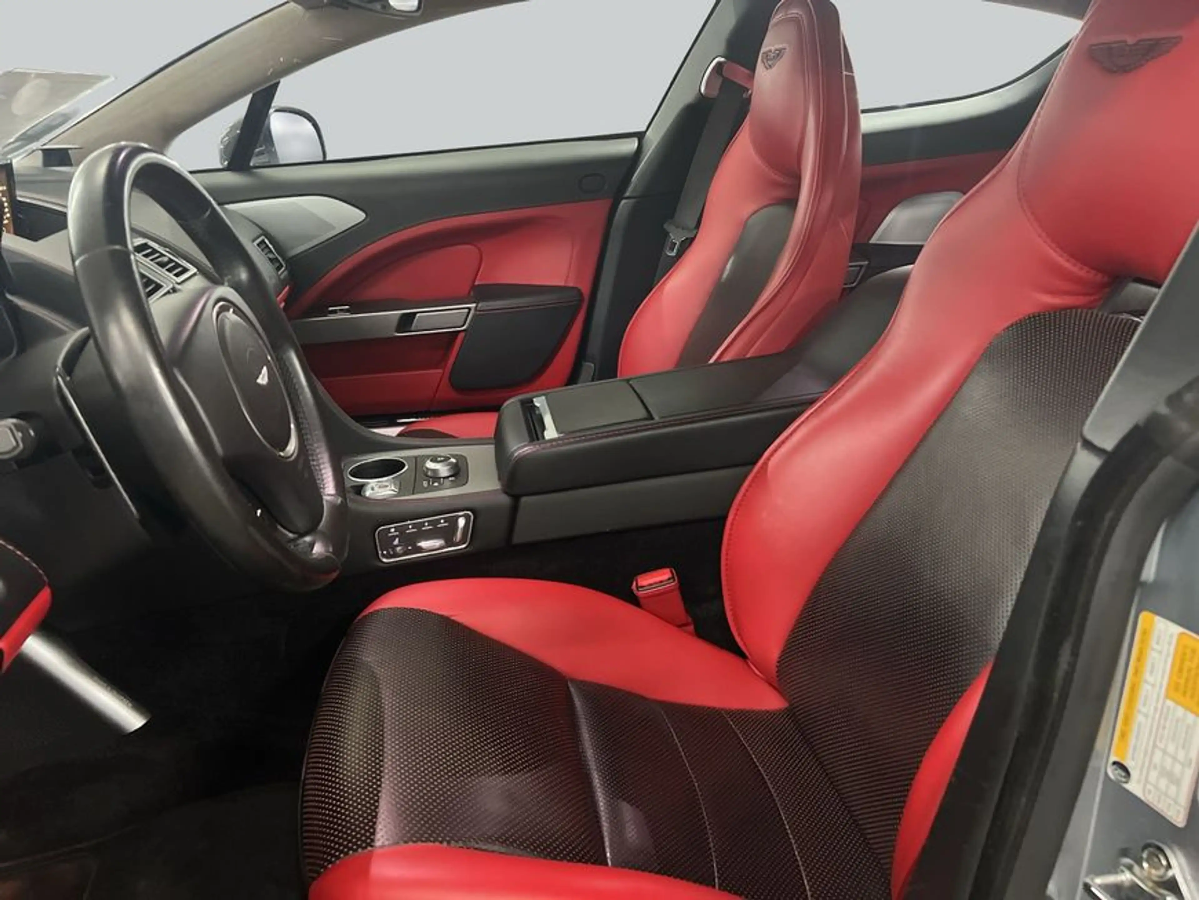 Aston Martin Rapide S — photo 10