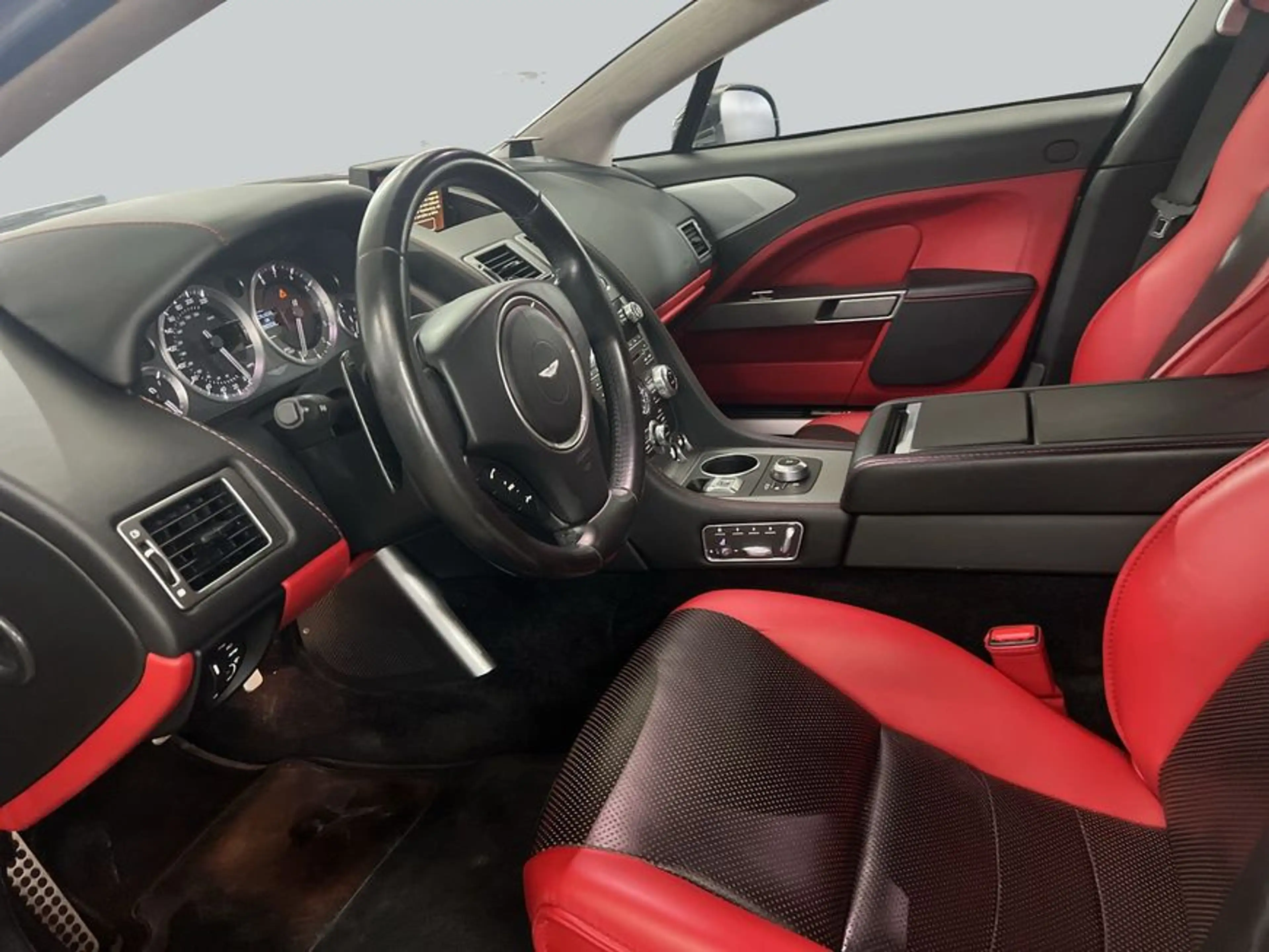 Aston Martin Rapide S — photo 9