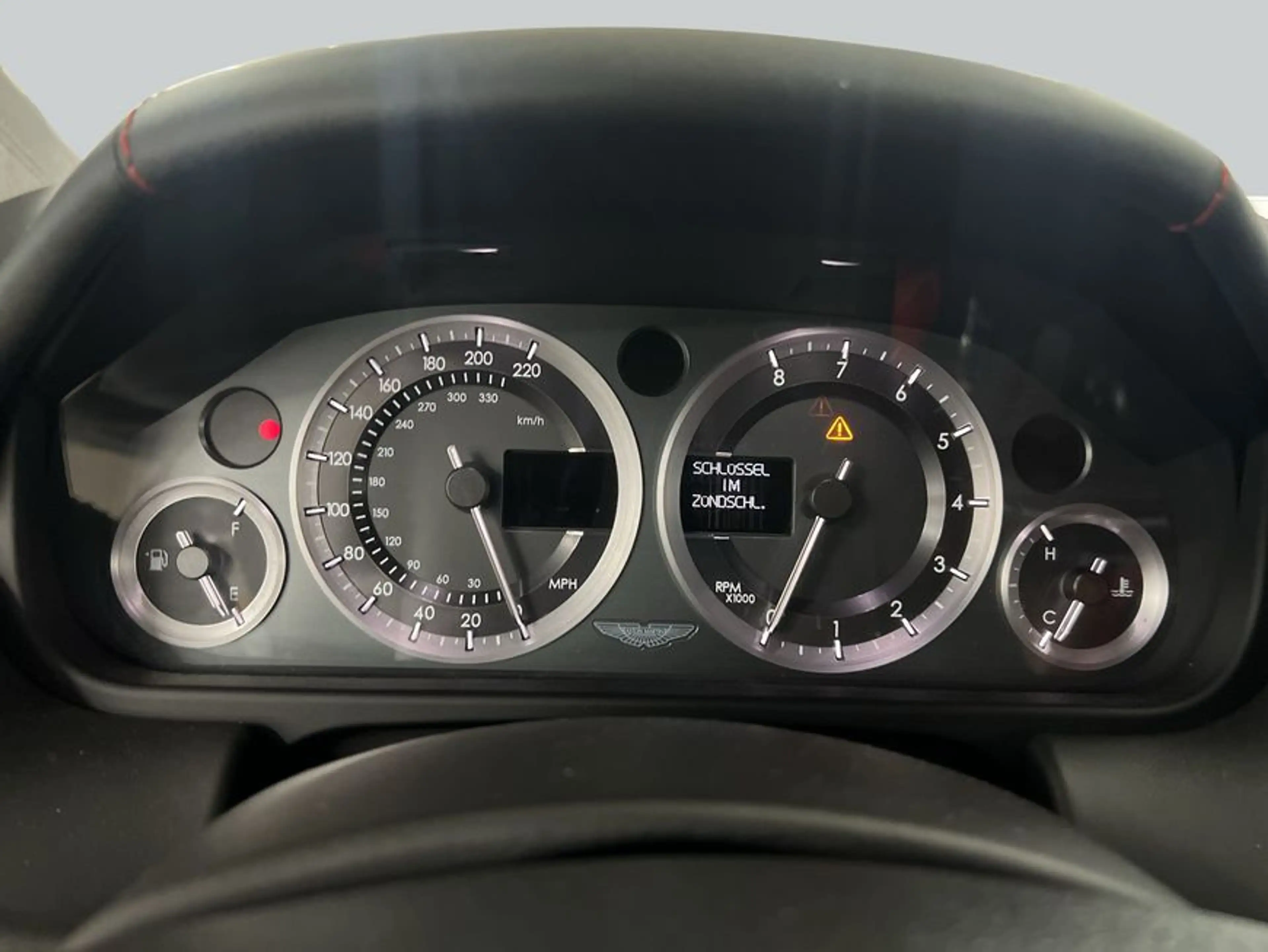 Aston Martin Rapide S — photo 17