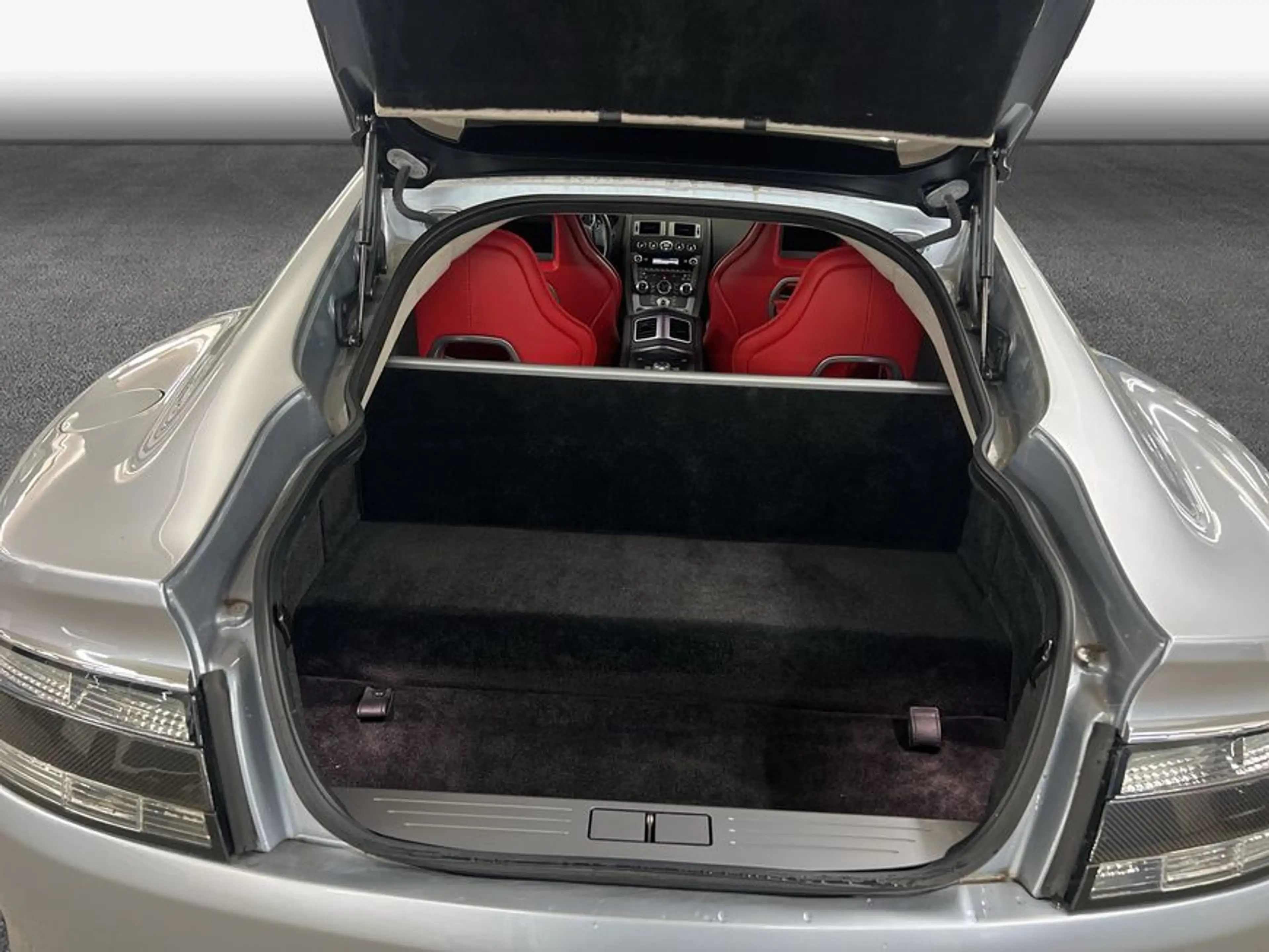Aston Martin Rapide S — photo 8