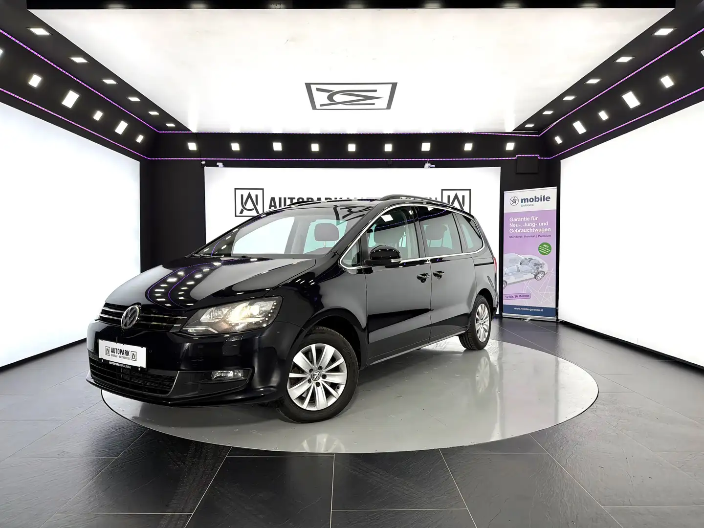 Volkswagen Sharan 2.0 TDI DSG Comfortline BMT *KAMERA*CARPLAY* Schwarz - 1