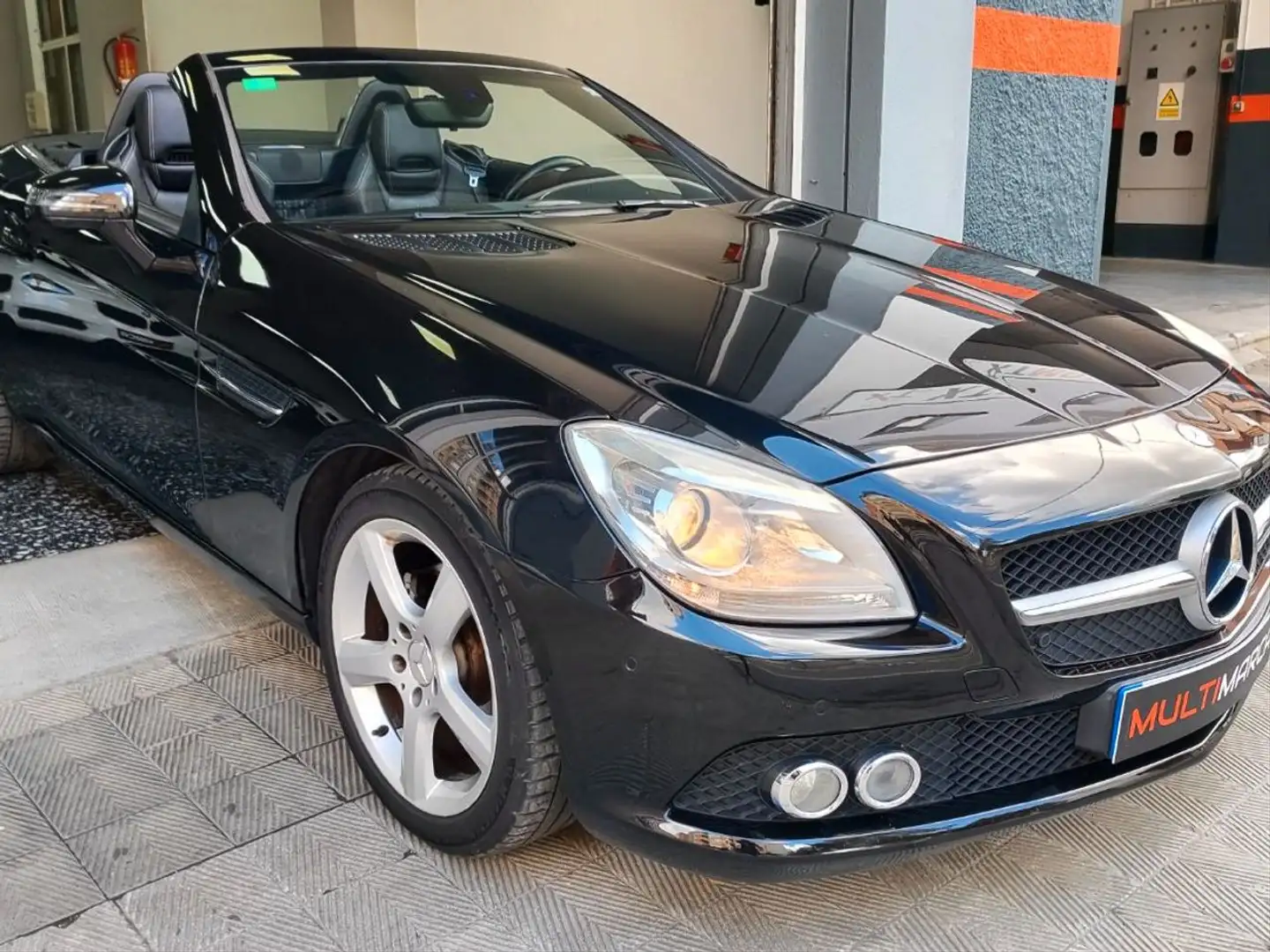 Mercedes-Benz SLK 200 BlueEfficiency Noir - 2