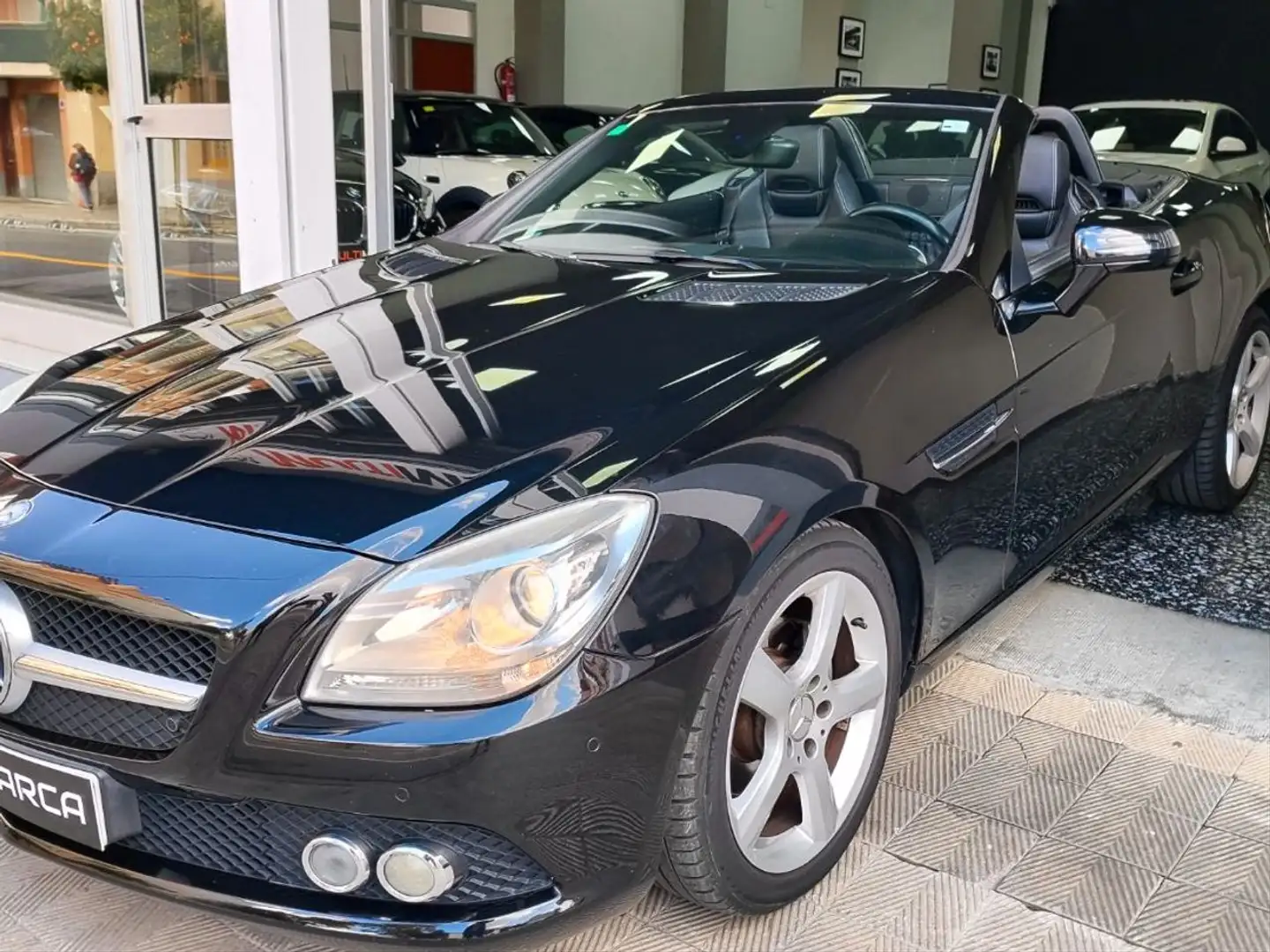 Mercedes-Benz SLK 200 BlueEfficiency Noir - 1