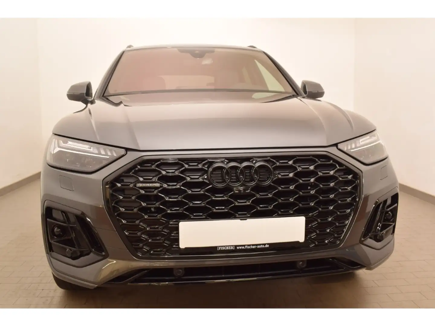 Audi Q5 40TDI S line S tronic quattro Navi Matrix AHK Pano Grau - 2