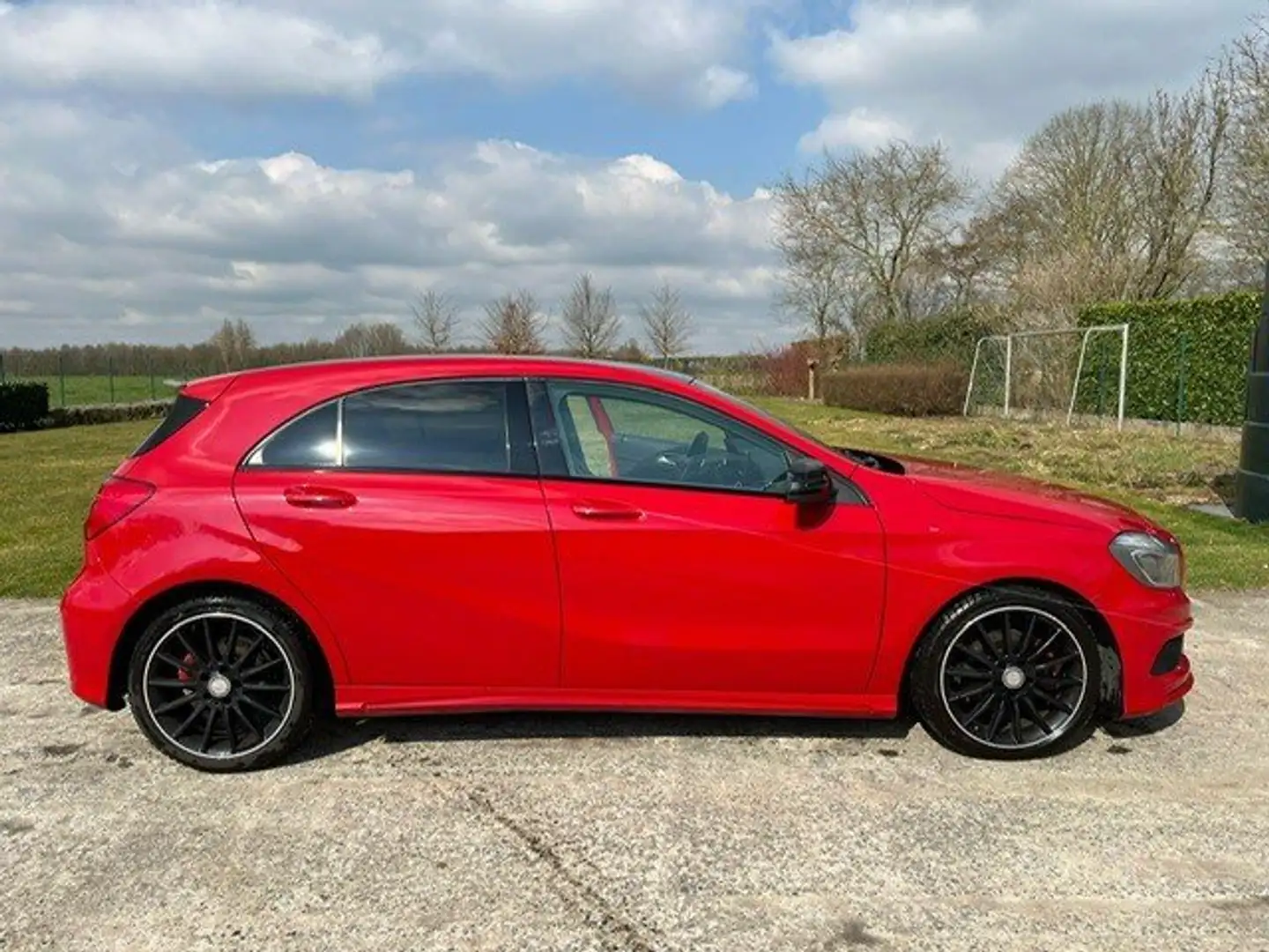 Mercedes-Benz A 180 A 180 CDI AMG Line Червоний - 1