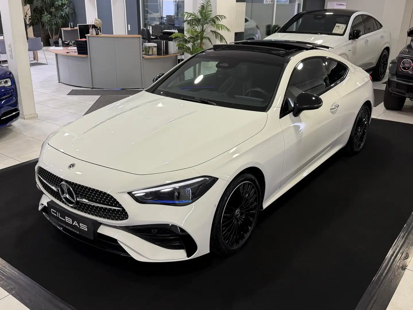 Mercedes-Benz CLE 220 d Coupe AMG Line Advan.*PANO*360*MEMORY Blanc - 1