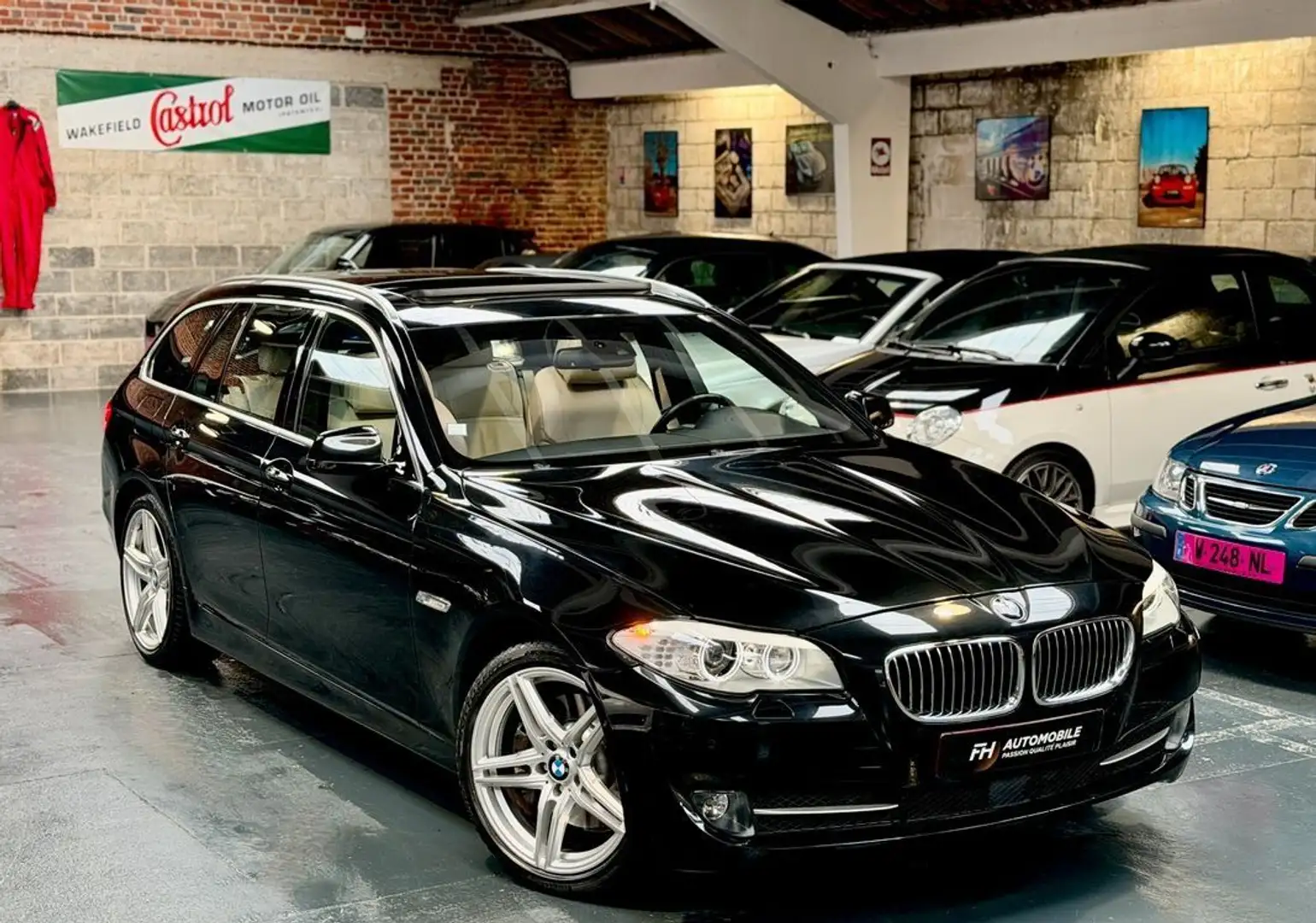 BMW 528 Touring 528i Luxe 2.0L 245 ch Toit ouvrant, Régulateur ACC & Lane assist, Volant chauffant Historique complet État except Schwarz - 2