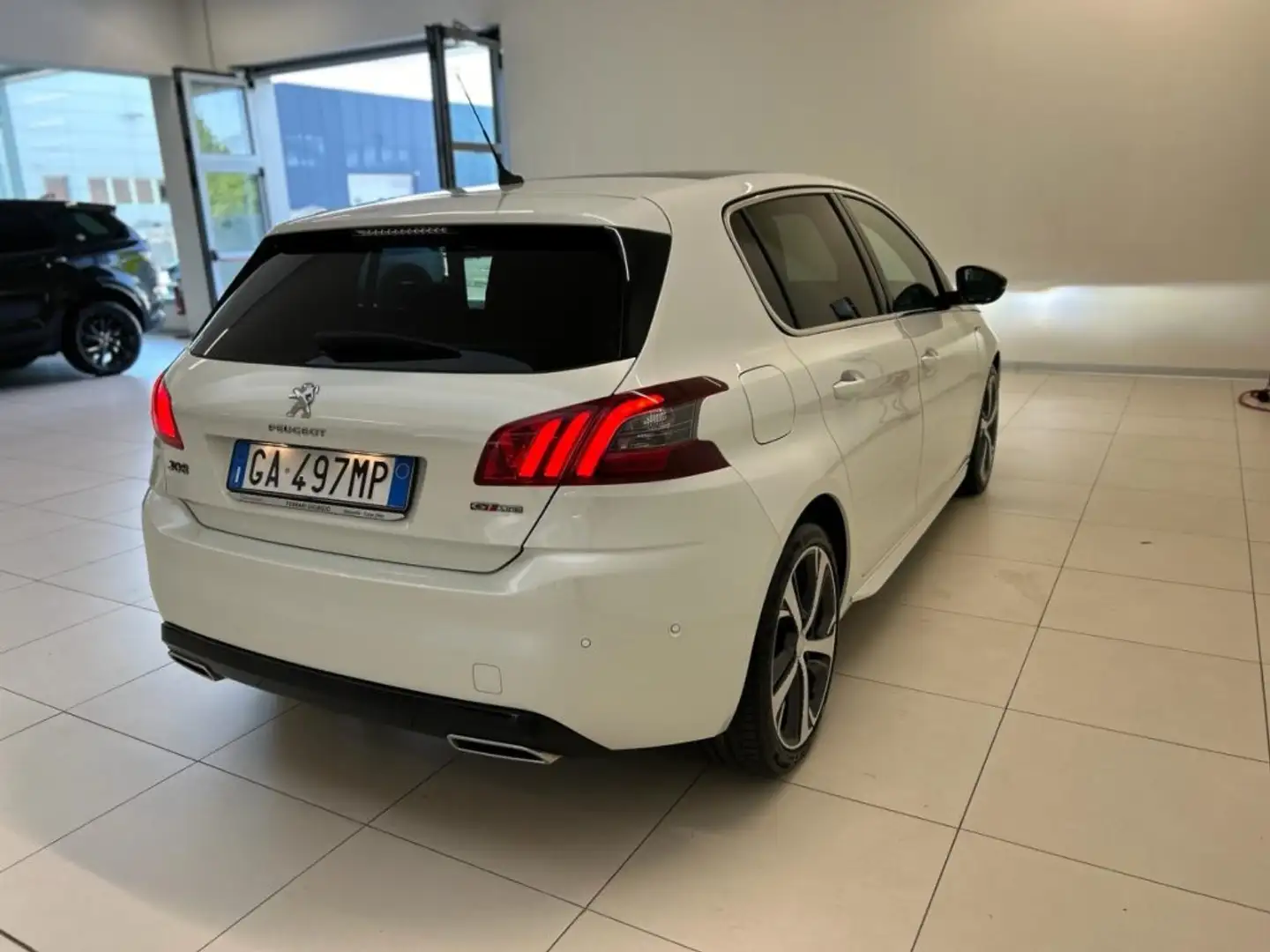 Peugeot 308 PureTech Turbo 130 S&S GT Line Blanc - 2