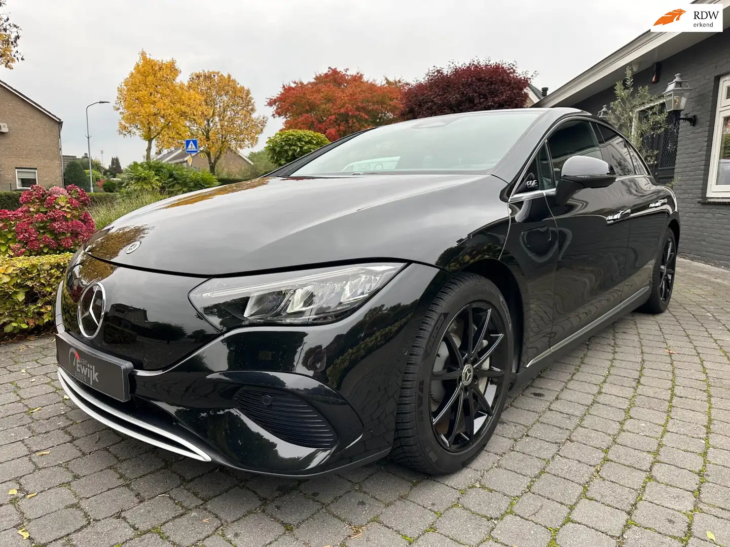 Mercedes-Benz EQE 300 Business Line, BTW, 1e Eig. Dealer onderhouden Noir - 1