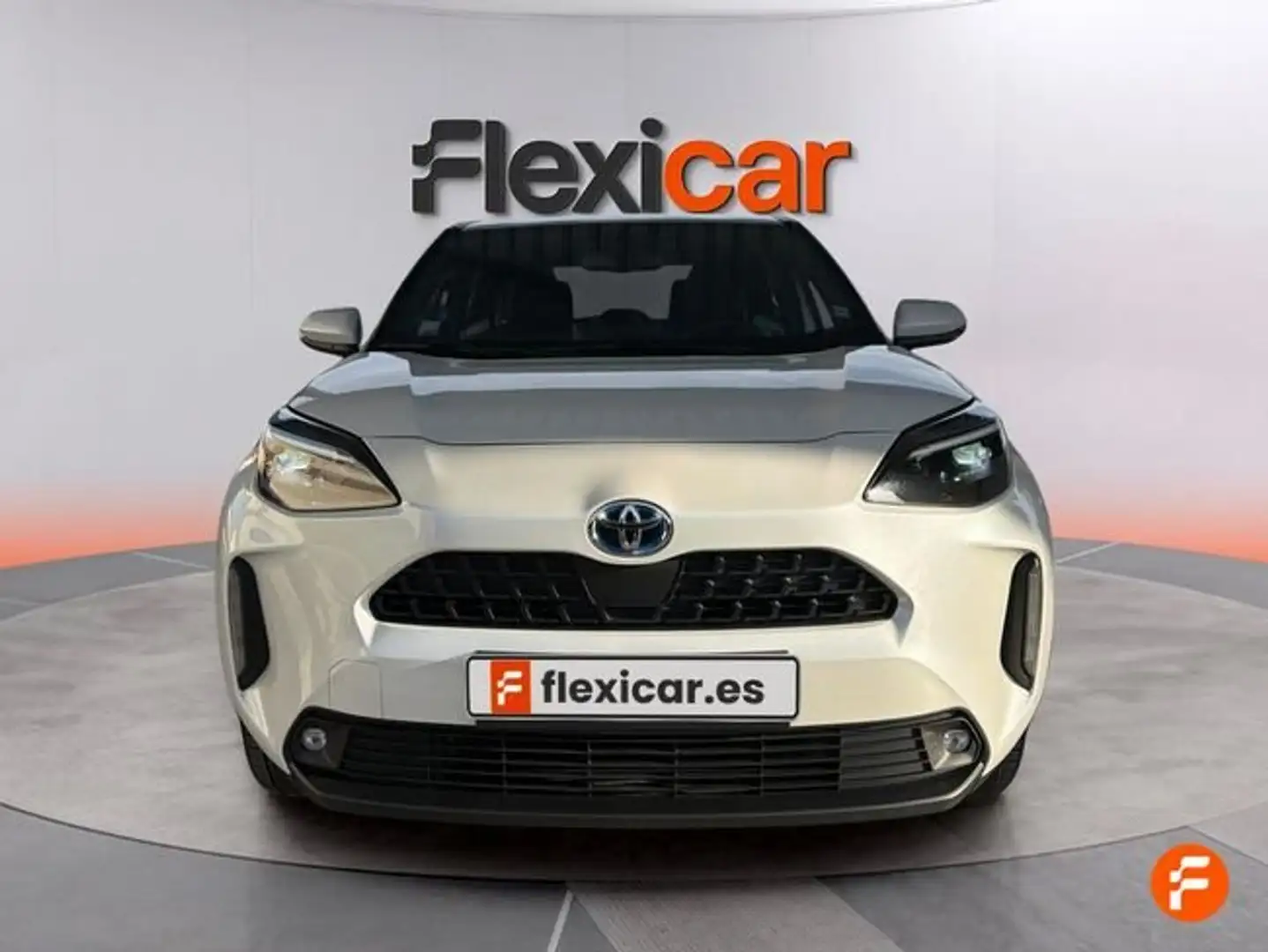 Toyota Yaris Cross 120H Active Tech Blanco - 2