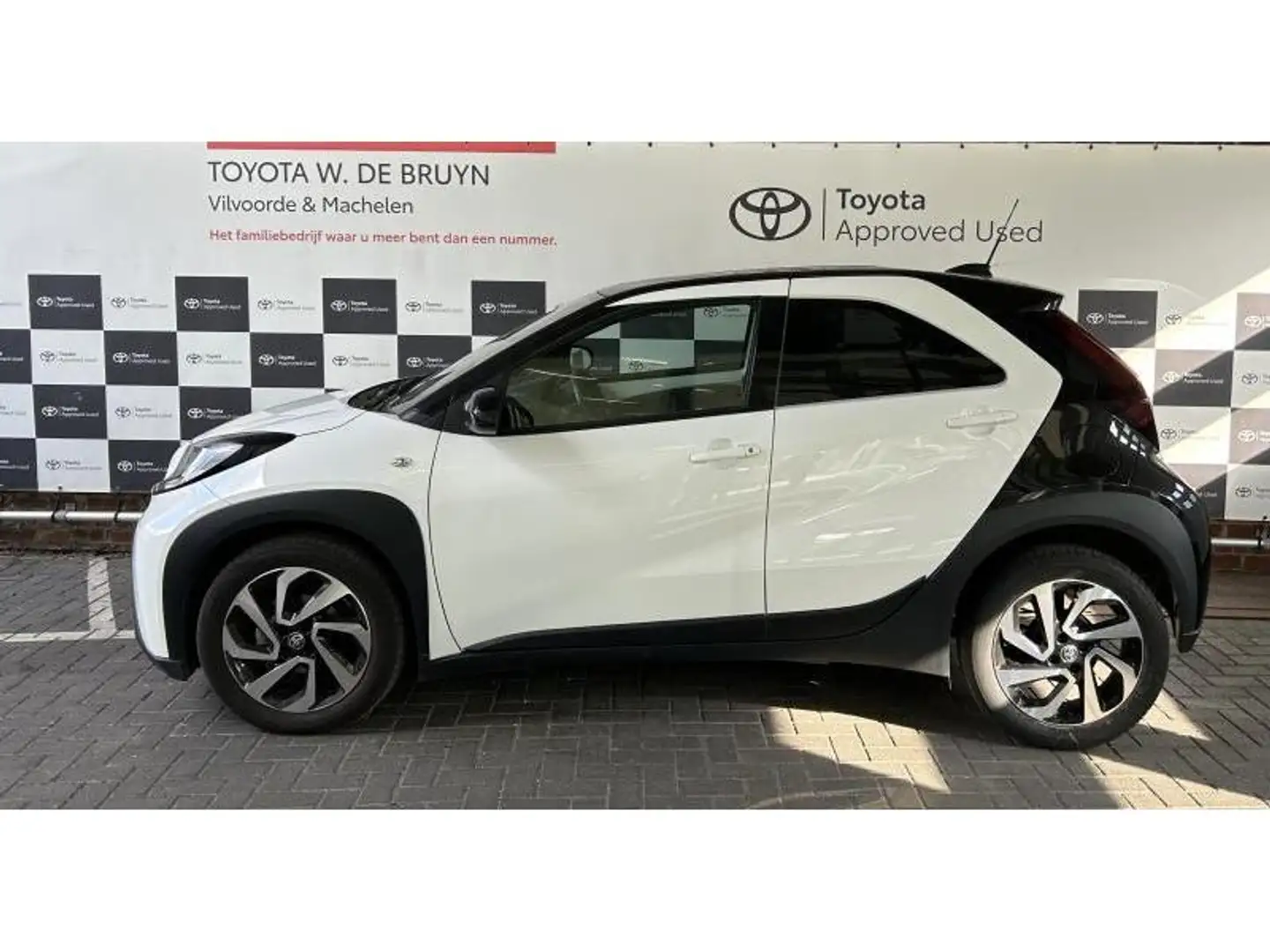 Toyota Aygo X pulse Wit - 2