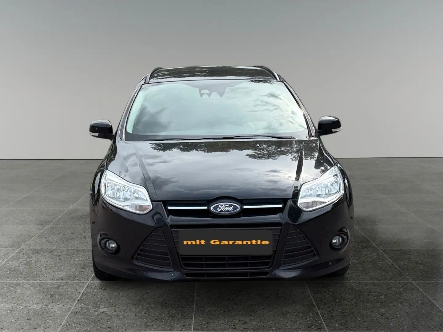 Ford Focus 2.0-Automatik-PDC Schwarz - 2