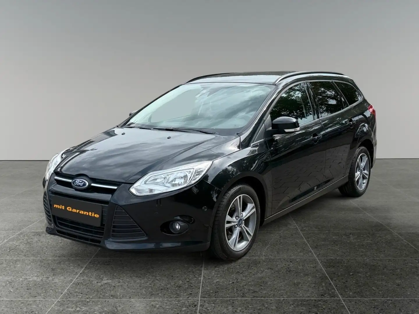 Ford Focus 2.0-Automatik-PDC Schwarz - 1