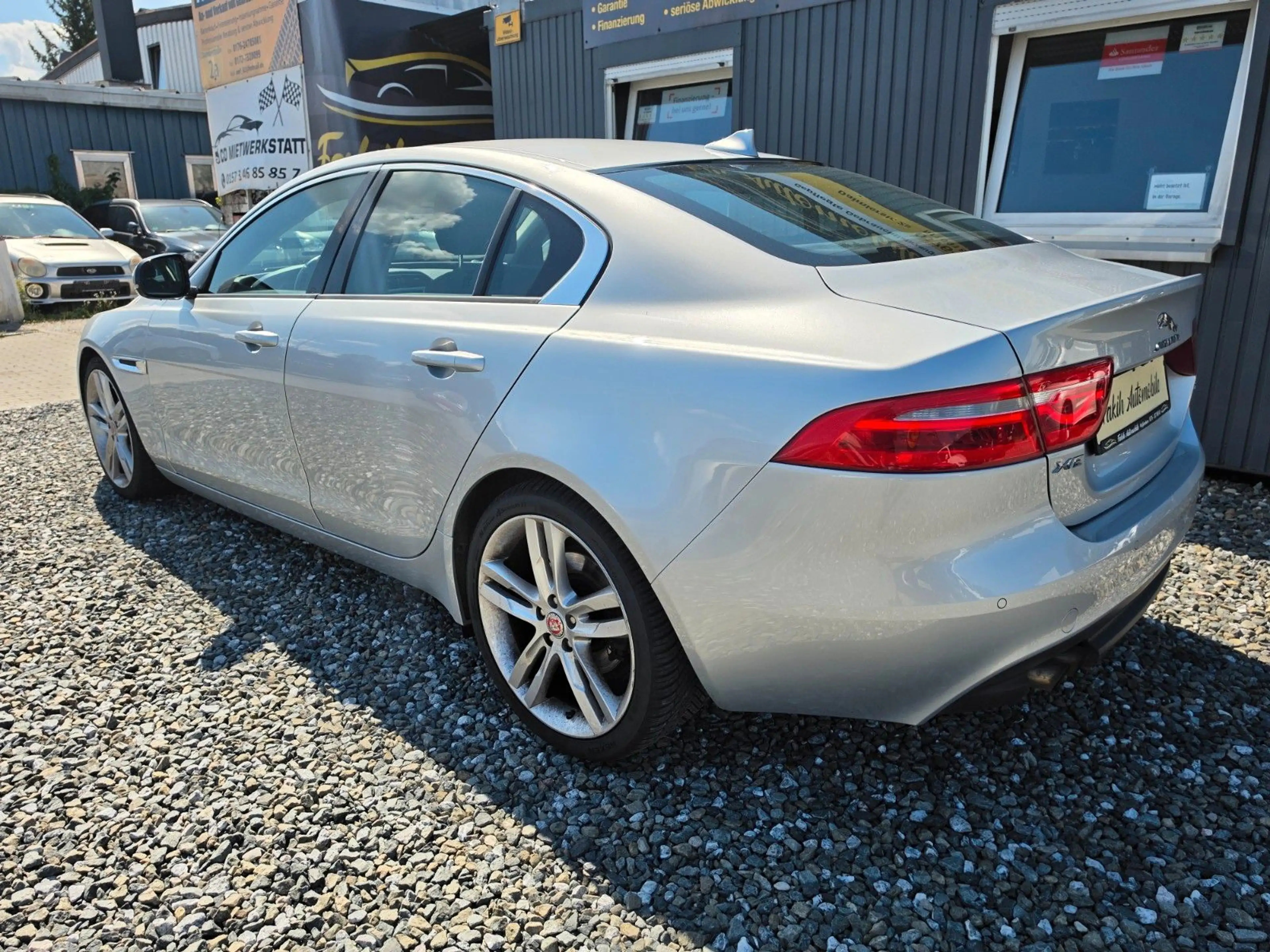 Jaguar XE Pure Automatik Navi Tempomat — photo 6