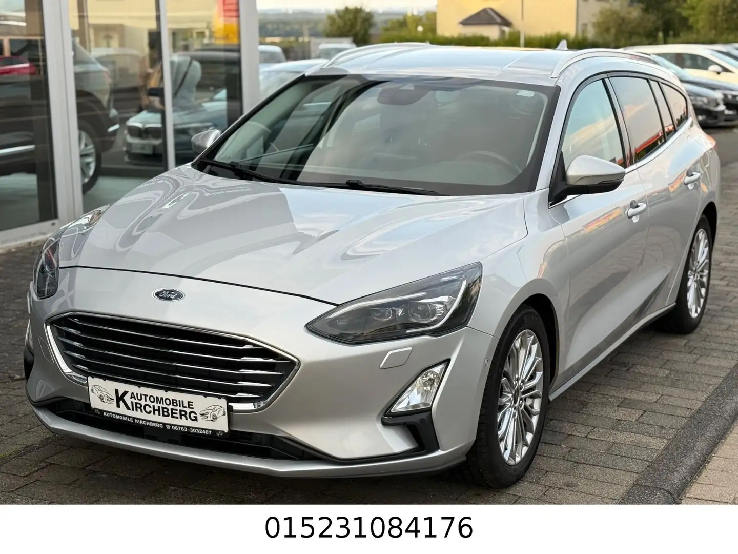 Ford Focus Turnier Titanium Automatik+Vollaustattung Plateado - 1