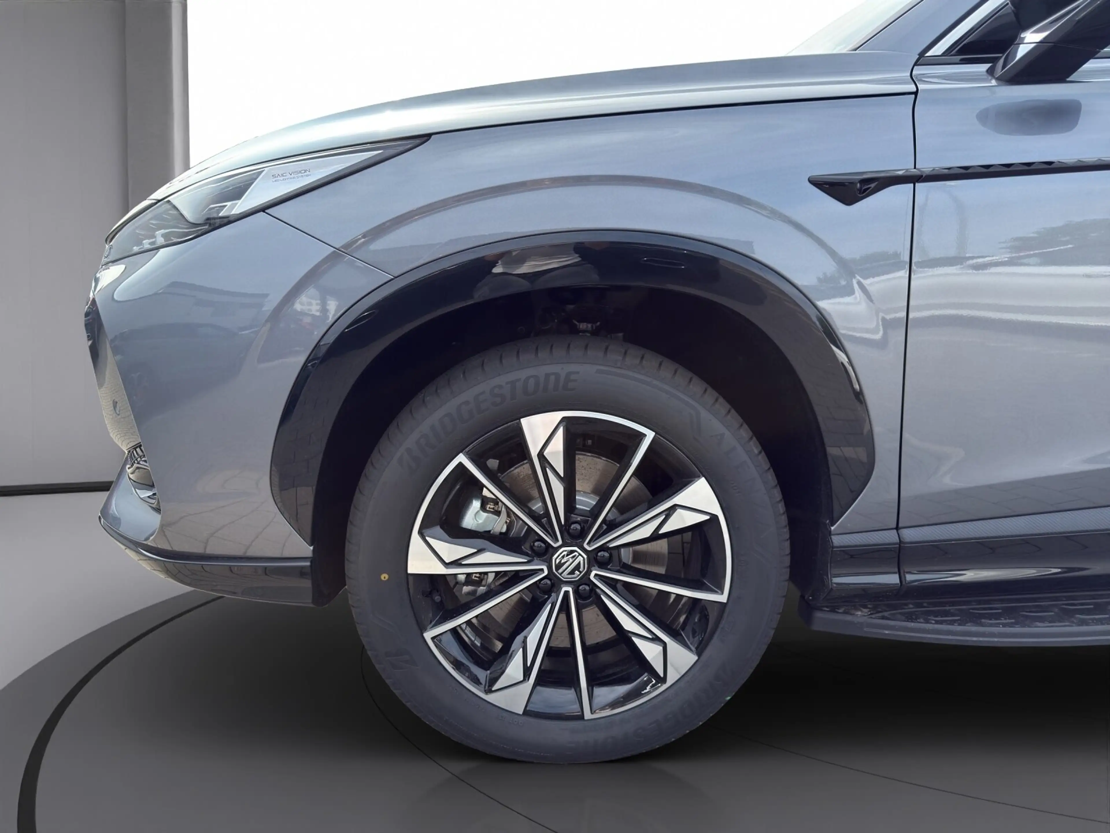MG HS HS PHEV Luxury MY25.5 — photo 10