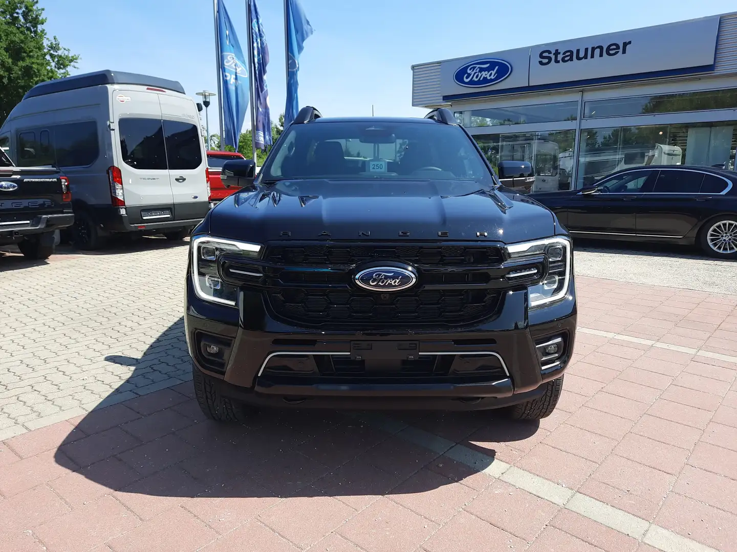 Ford Ranger Doka 2.3l Stormtrak PHEV Laderaumrollo Schwarz - 2