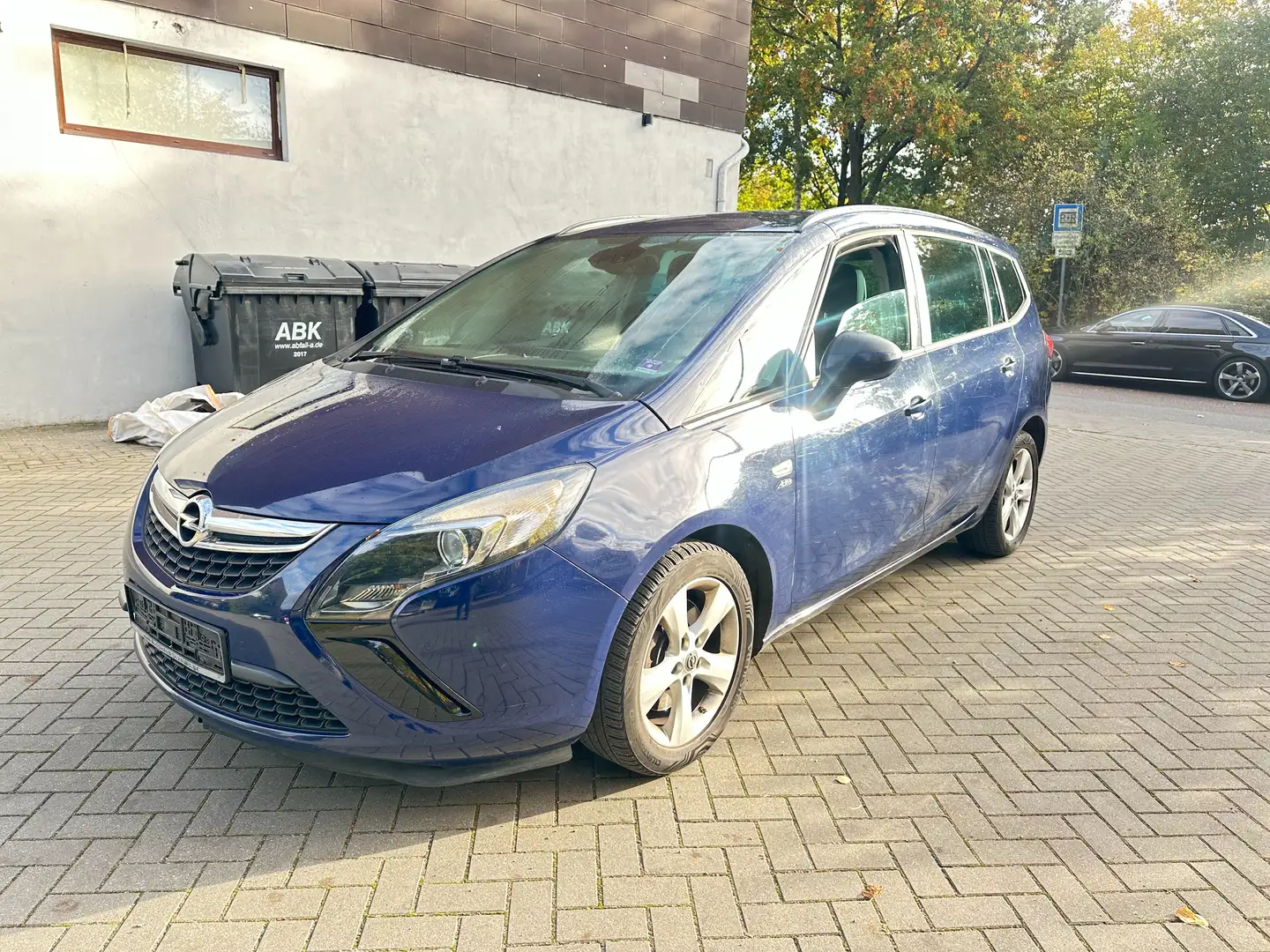 Opel Zafira Tourer Active / 7 Sitze / Automatik / Euro 5 / SHZ Blau - 1