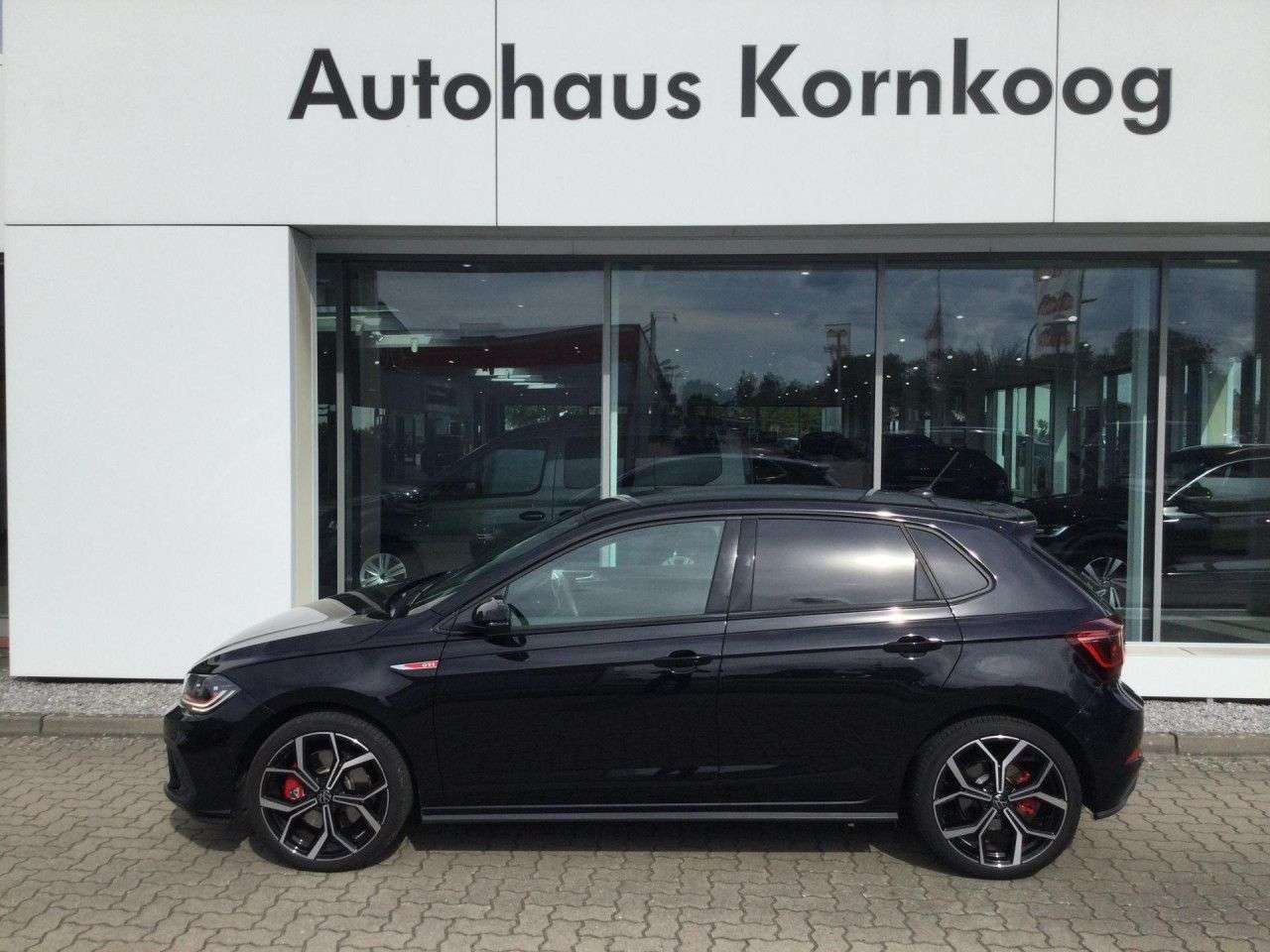 Volkswagen Polo GTI 2023 — Polo 2.0 GTI TSI DSG IQ.Light Bluetooth LED Klima