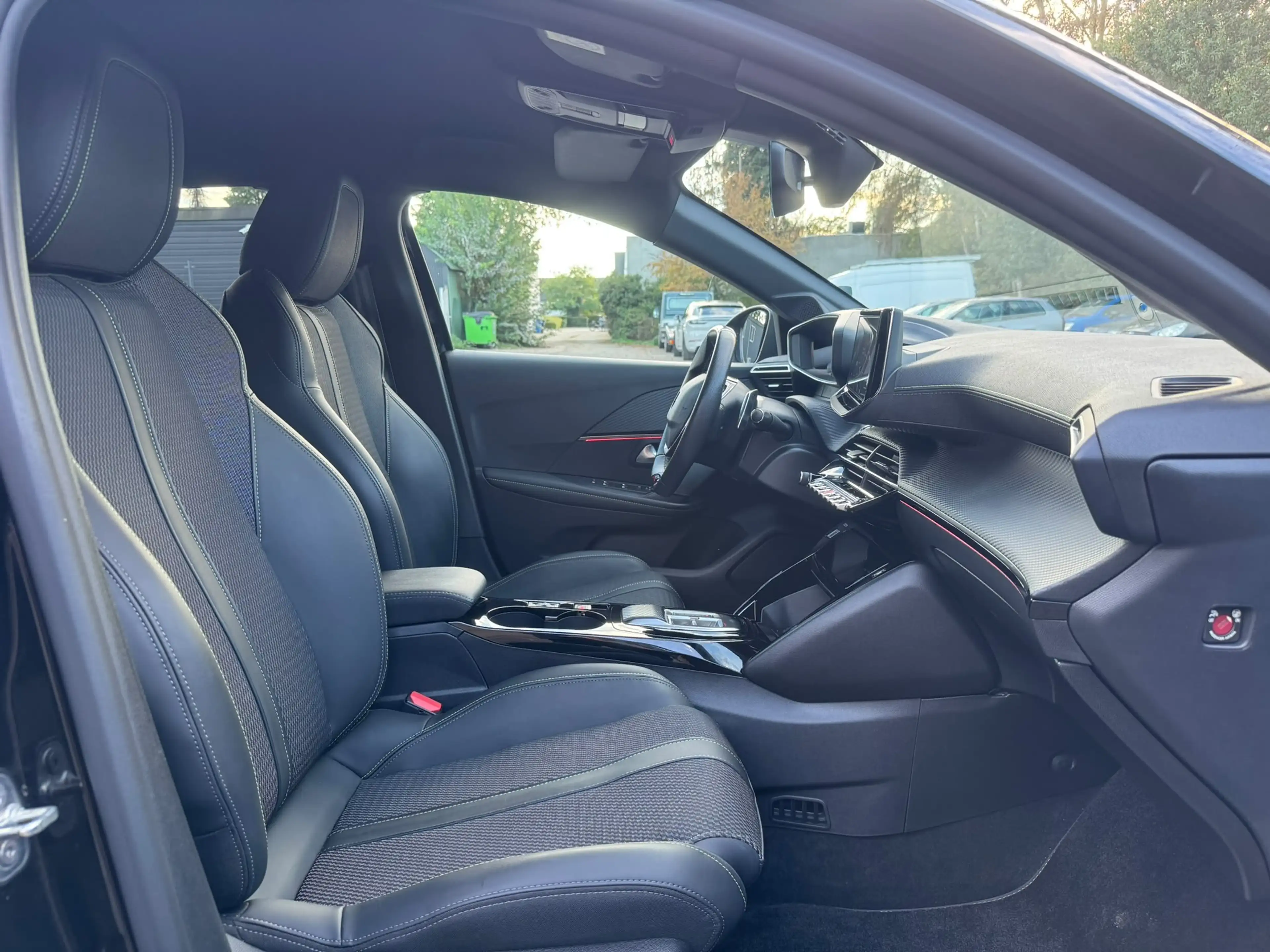Peugeot 208 208 1.2i Hybrid GT 16000 km AUTOMAAT GARANTIE — photo 11